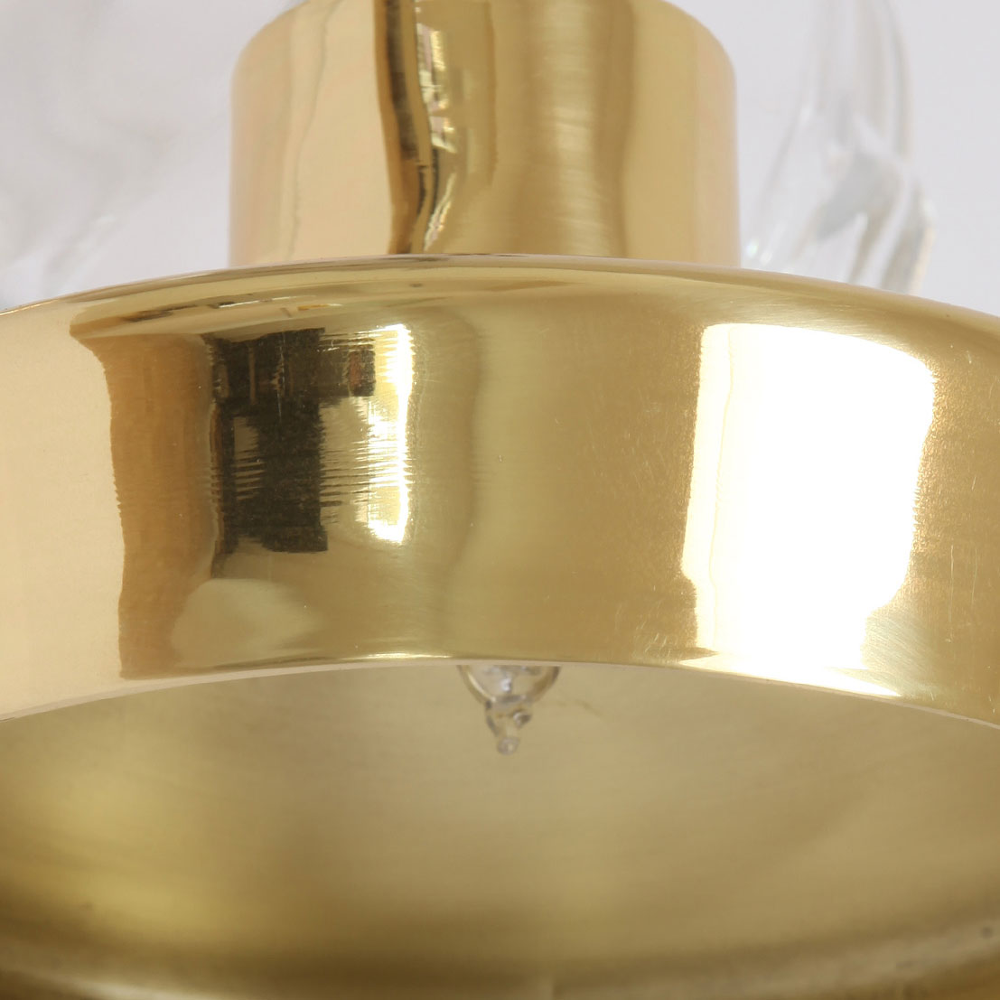 Kleine Schirm-Wandleuchte aus Messing: Die kleine Wandleuchte hat eine G9-Fassung für Halogenlampen (oder LED-Ersatz)