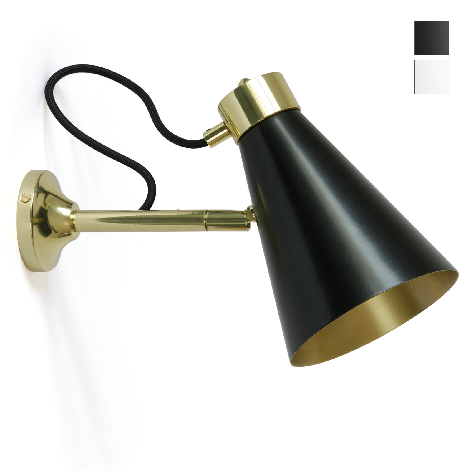 Elegante, verstellbare Wandleuchte mit Kegelschirm, Messing/schwarz/weiß Elegante, verstellbare Wandleuchte mit Kegelschirm, Messing/schwarz/weiß
