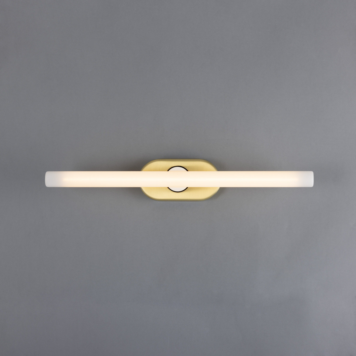 Minimalistische Wand- oder Spiegelleuchte aus Messing: Messing satiniert, Modell 2