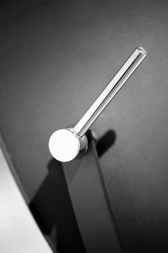 Scheinwerfer-Stehleuchte mit Dreibein-Stativ im Studio-Stil, Bild 6