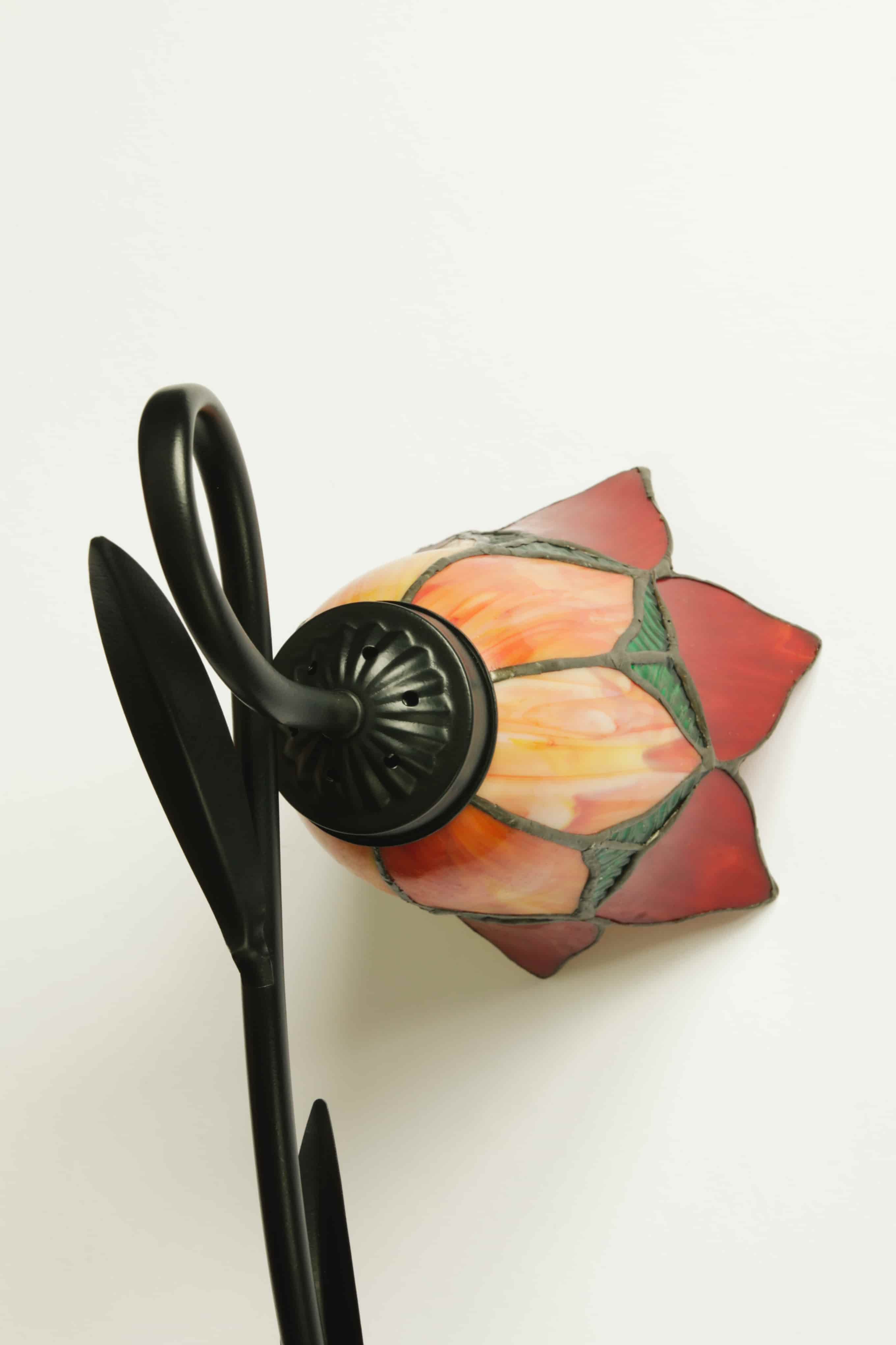 Kleine Tiffany-Wandleuchte mit rotem Blütenschirm, Bild 3