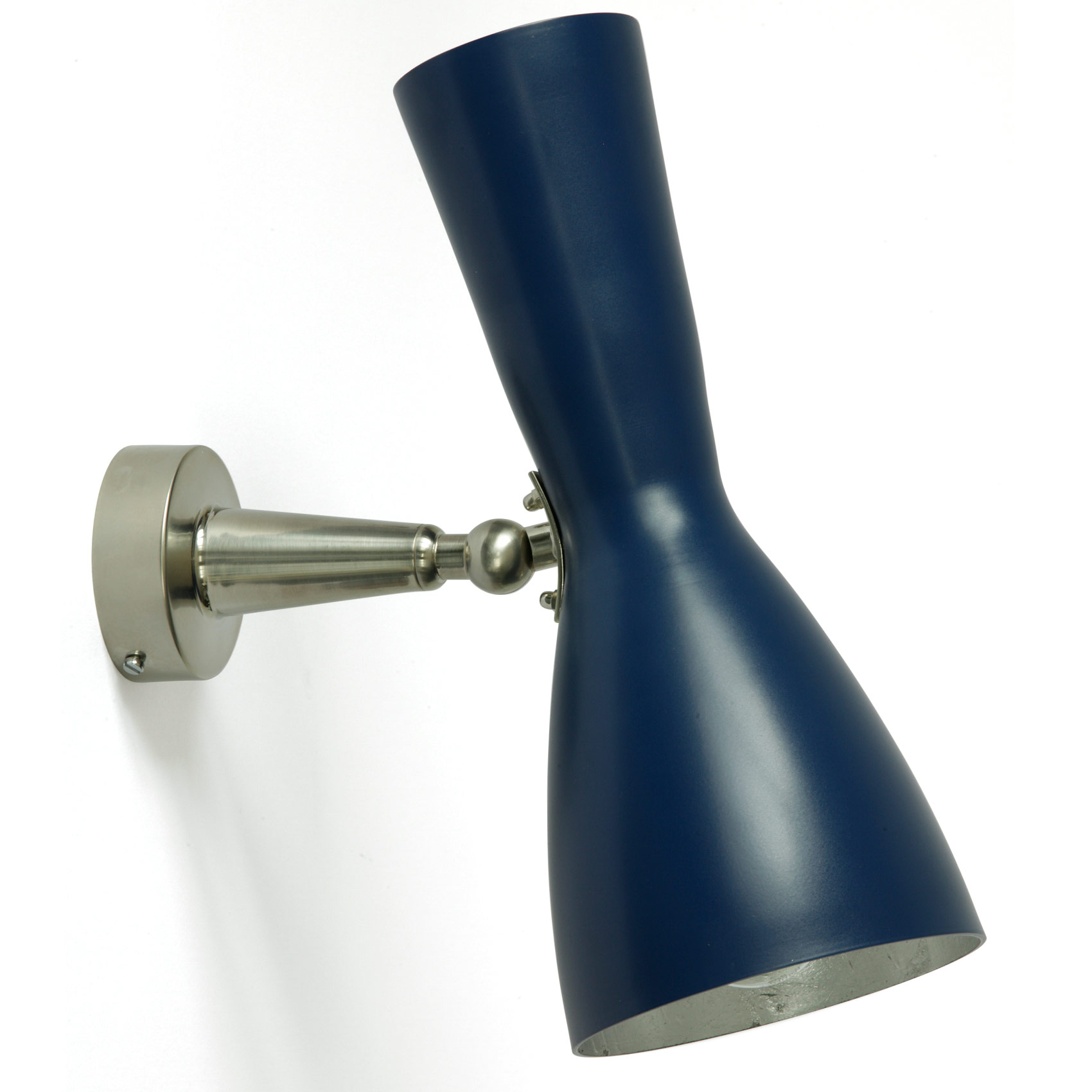 Retro-Design-Wandleuchte mit Wespentaillen-Schirm in vielen Farben Retro-Design-Wandleuchte mit Wespentaillen-Schirm in vielen Farben