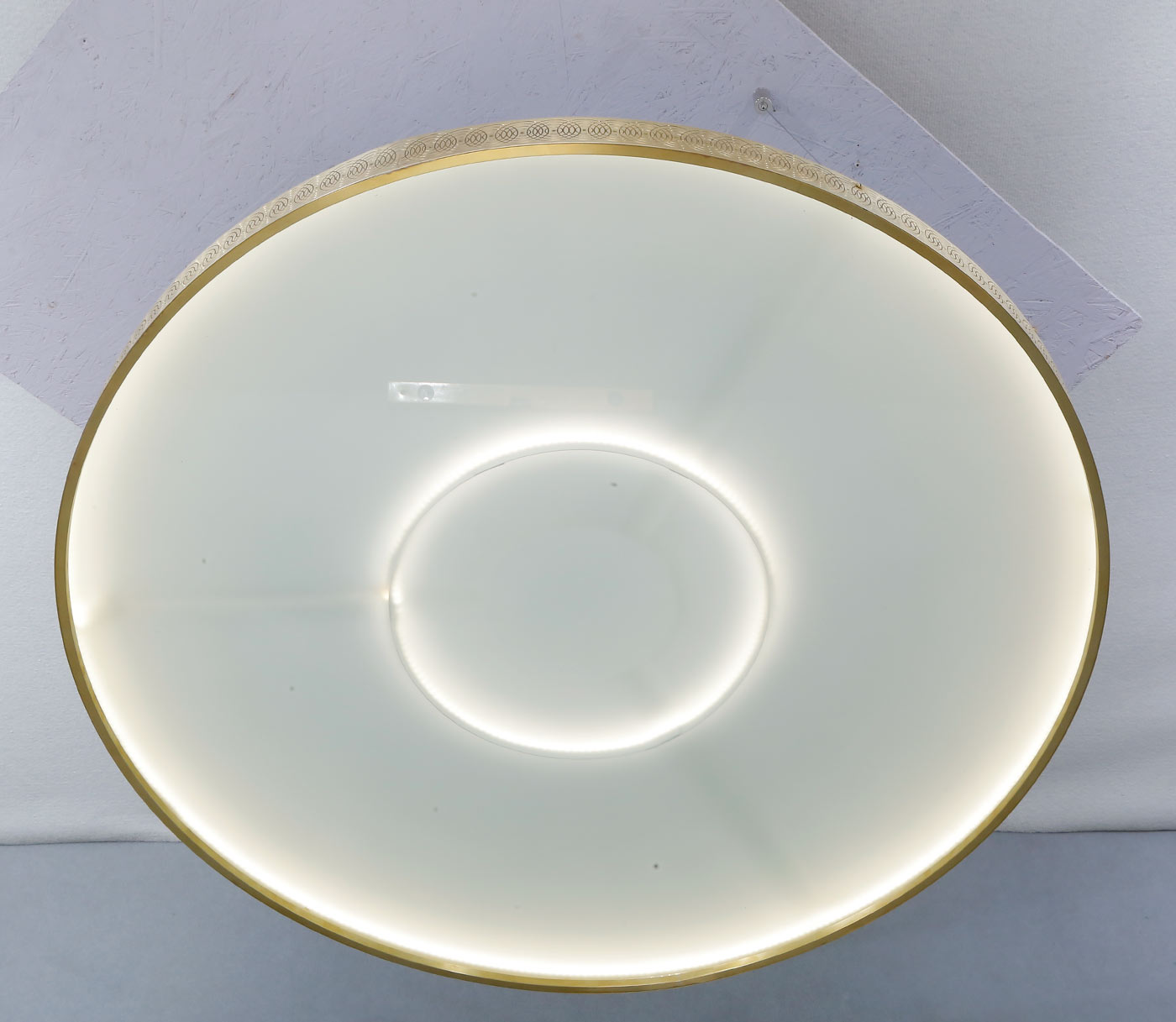 Sehr große, flache Ring-Hängeleuchte aus Messing, Ø 110 cm: LED-Version