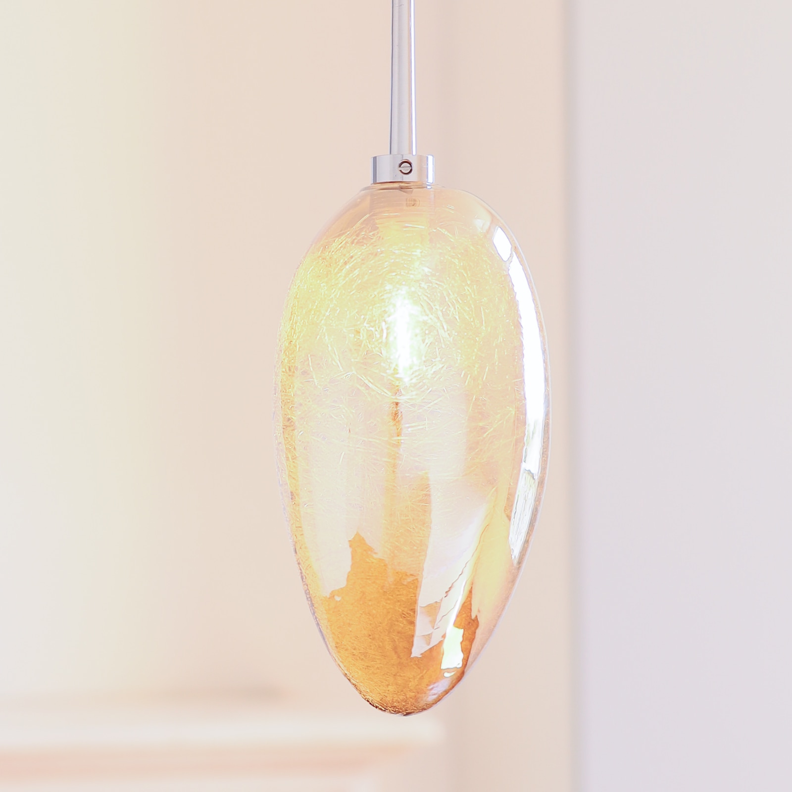 Pendelleuchte GALET 01 mit golden und silbern verspiegeltem Glas Pendelleuchte GALET 01 mit golden und silbern verspiegeltem Glas