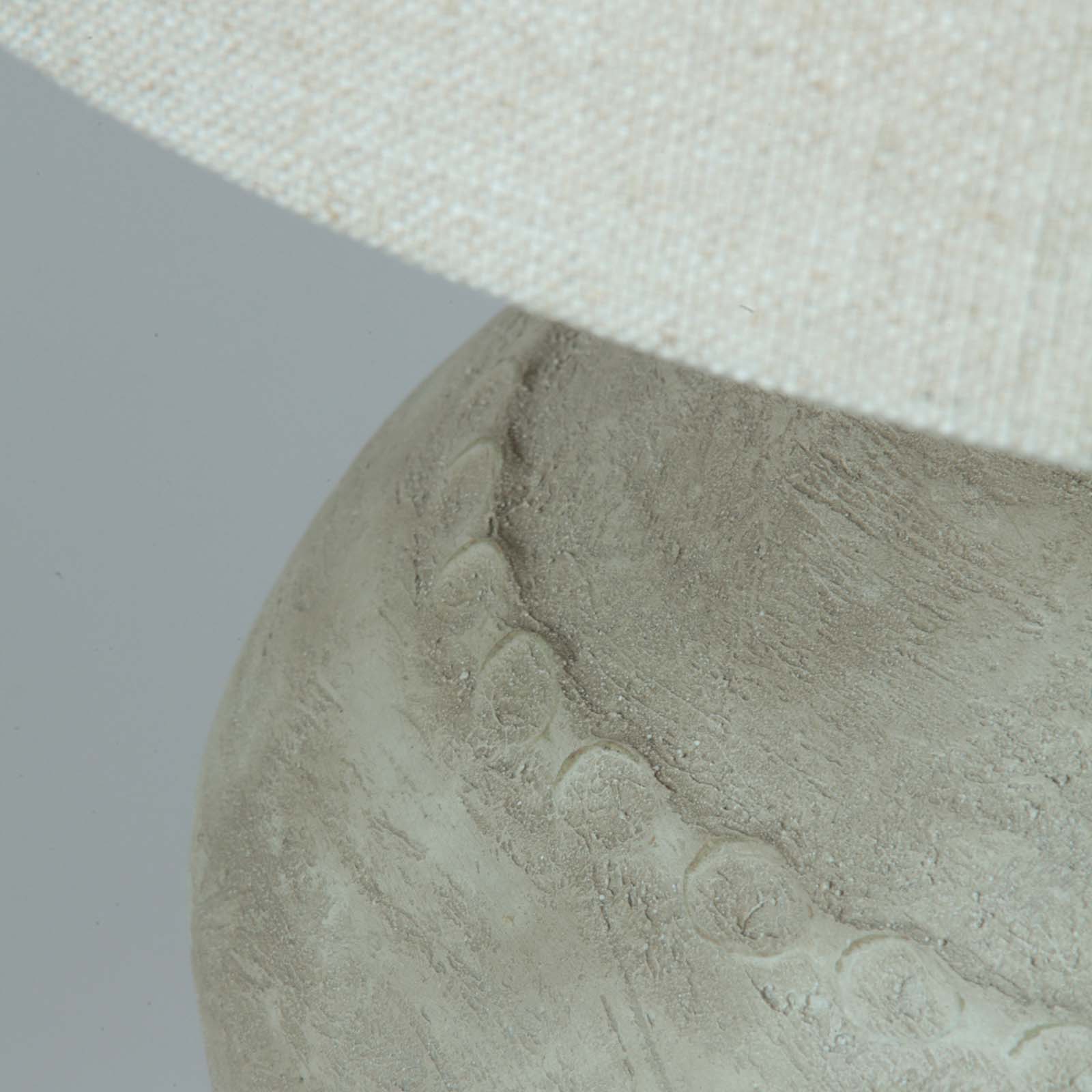 Fig. 6: Mit Stoffschirm Leinen Natur (662) TONJO Voluminous Fabric Shade Table Lamp Ø 60 cm: Mit Stoffschirm Leinen Natur (662)