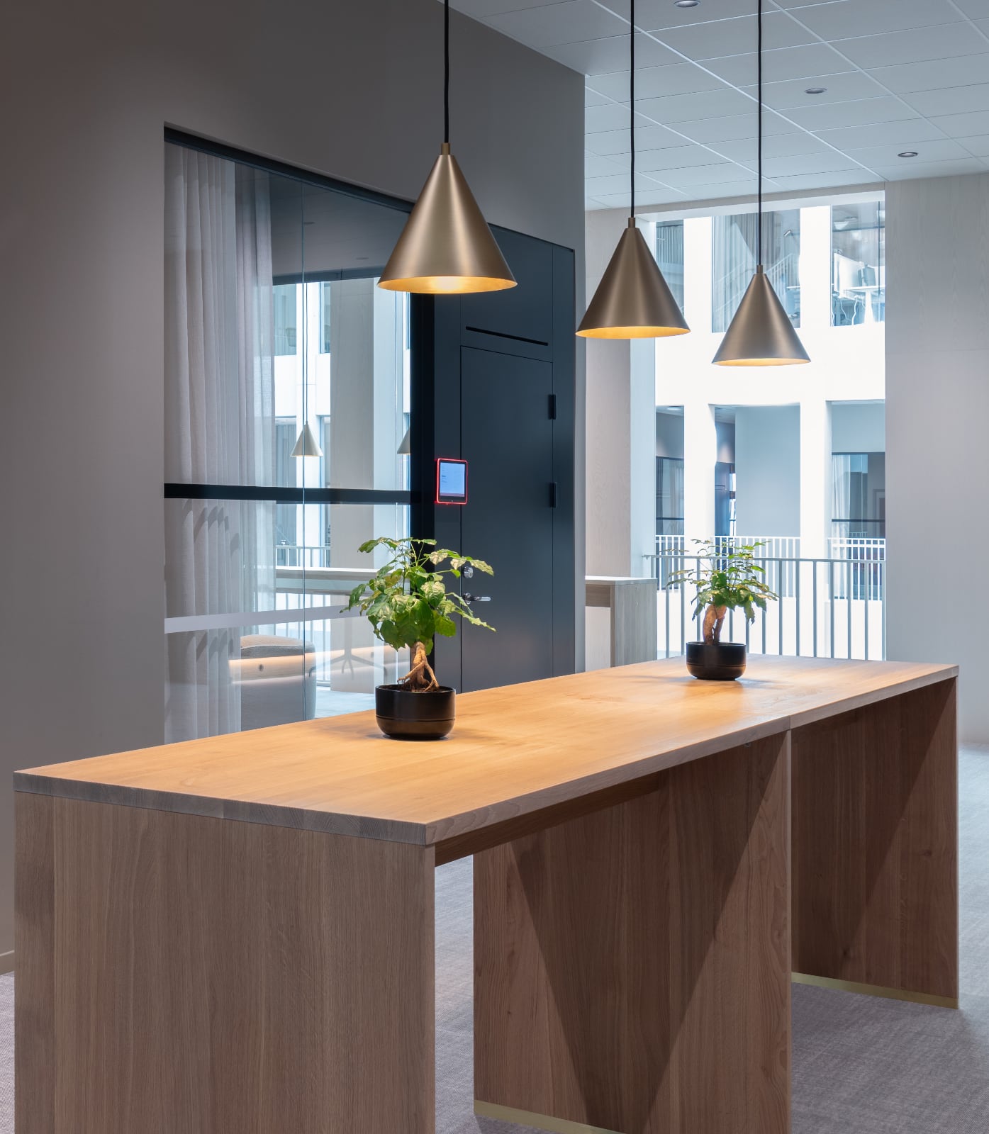 Kegel-Hängeleuchte aus Kupfer oder Messing TRATTEN, Bild 12