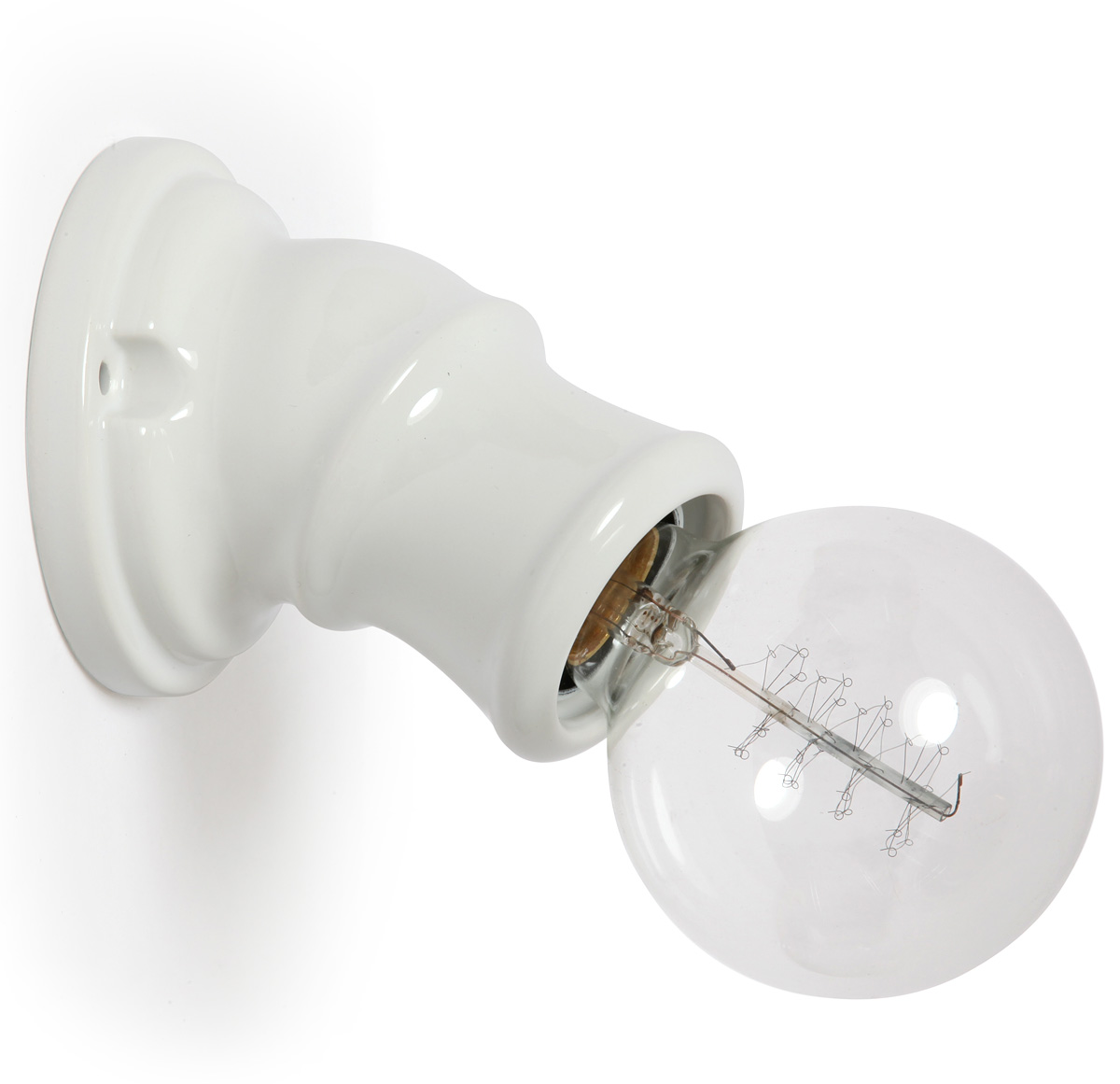 Kleine Porzellan-Wandlampe aus Italien: Die einfache Porzellan-Wandleuchte, hier mit „Globe“-Glühfadenbirne
