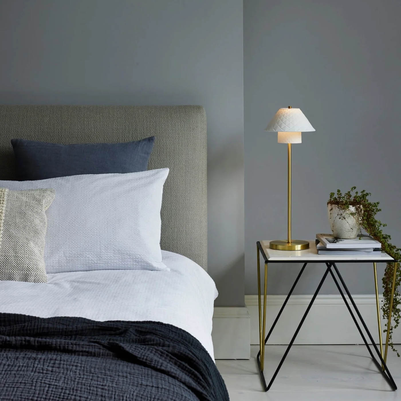 Hohe Beistell-Leuchte mit Doppel-Keramikschirm OXFORD, Bild 4