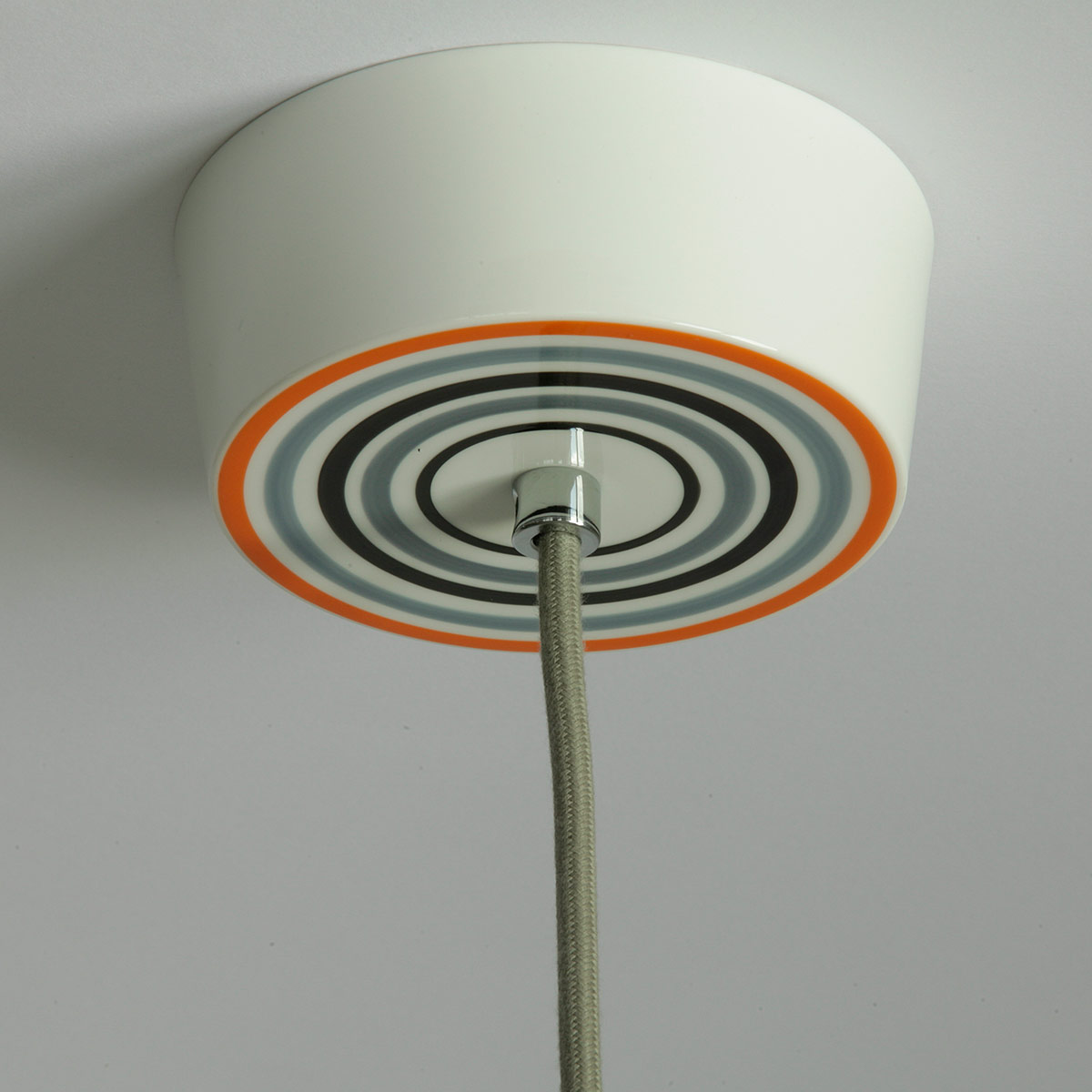 Gestreifte Pendellampe aus Porzellan MAY Size 2, blau oder orange, Bild 10 Gestreifte Pendellampe aus Porzellan MAY Size 2, blau oder orange, Bild 10