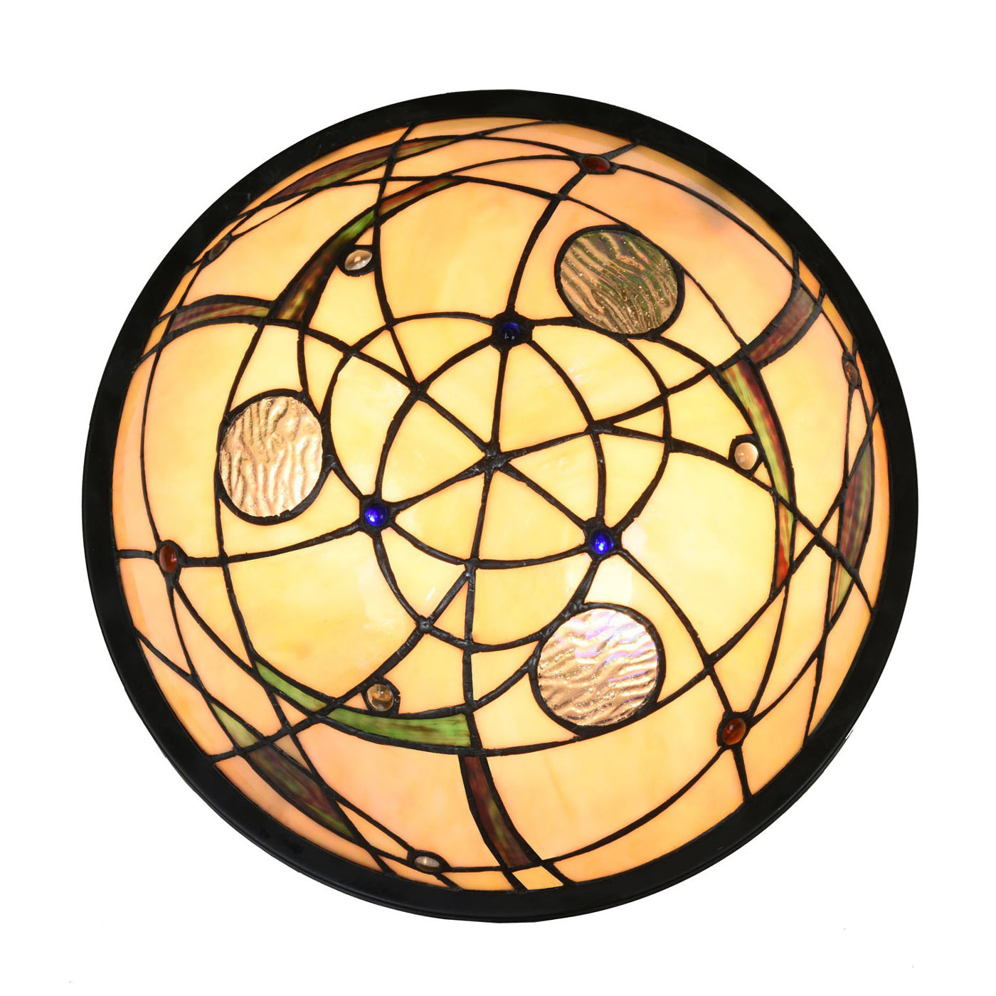 Runde Wandleuchte mit dekorativen Tiffany-Glaseinsätzen: Mit Buntglas verziert für stimmungsvolle Beleuchtung: gewölbte Tiffanyglas-Wandleuchte (eingeschaltet)