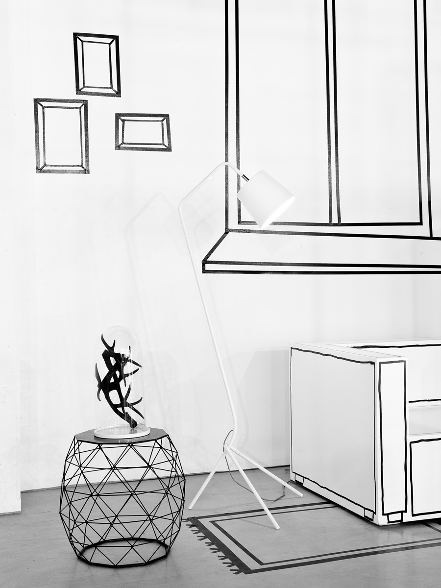 Moderne Design-Stehlampe mit Dreibein-Gestell, Bild 9