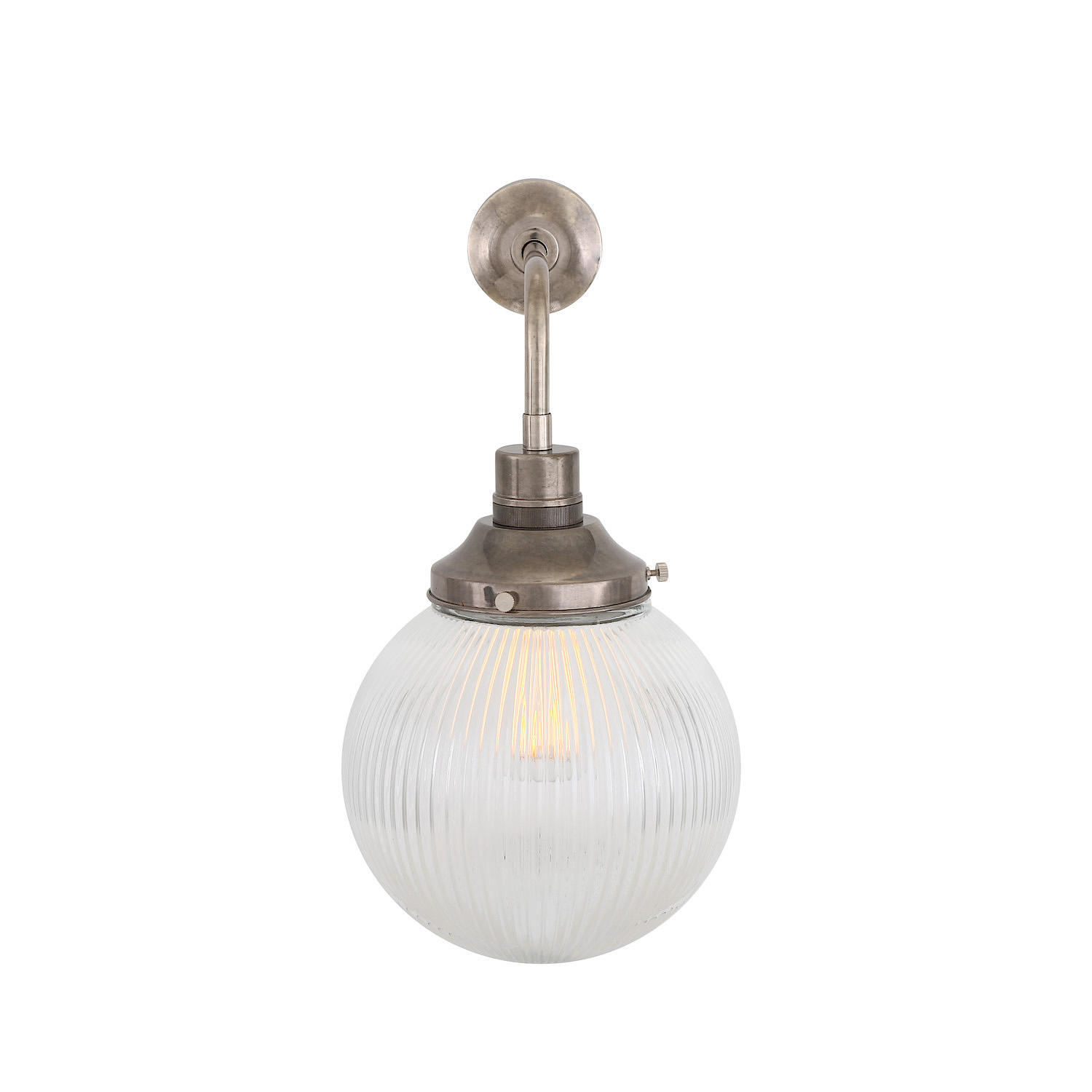 Bild 5: Messing alt-silbern patiniert Dekorative, nostalgische Wandleuchte mit prismatischer Glaskugel: Messing alt-silbern patiniert