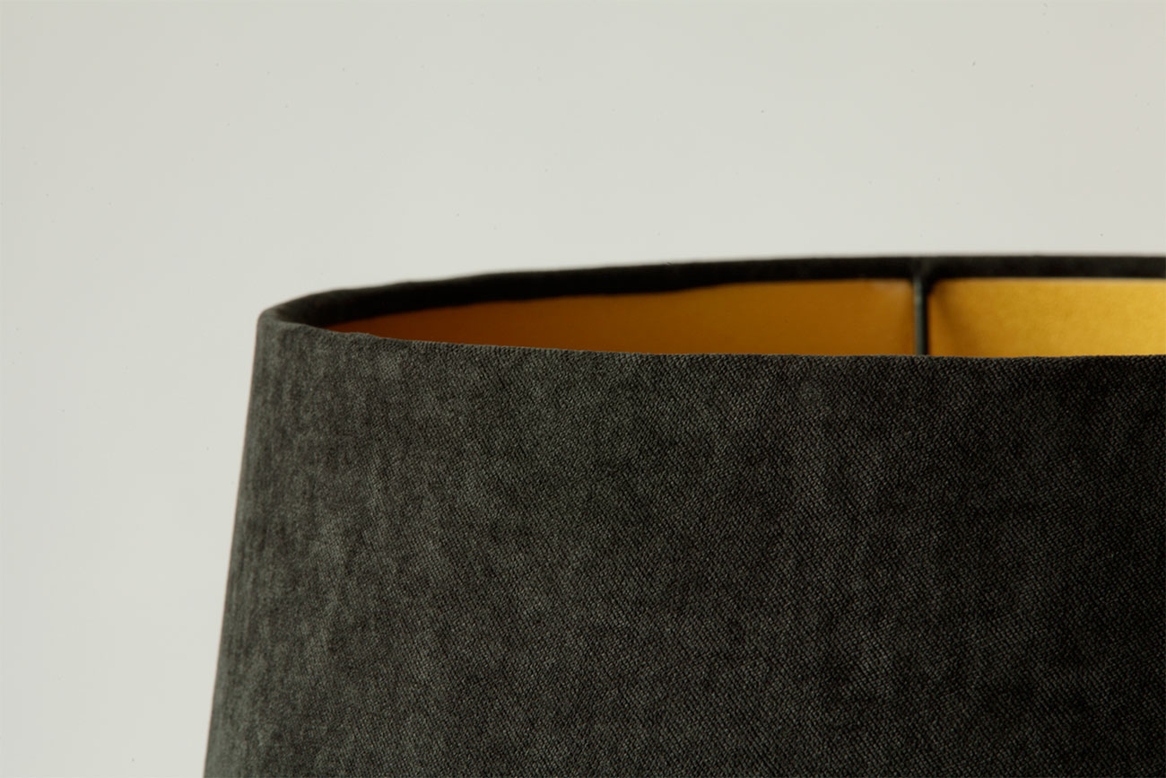 Bild 2: Schirm aus schwarzem Samt Messing-Stehleuchte mit Schirm aus schwarzem Samt: Schirm aus schwarzem Samt