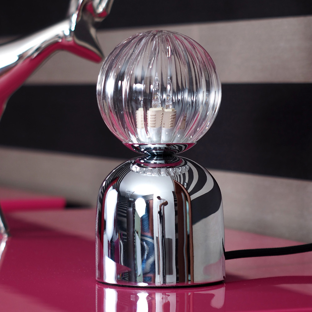 Bild 6: Tischleuchte in Messing verchromt, mit klarem Glas Handgefertigte, kleine Design-Tischleuchte mit Glaskugel: Tischleuchte in Messing verchromt, mit klarem Glas