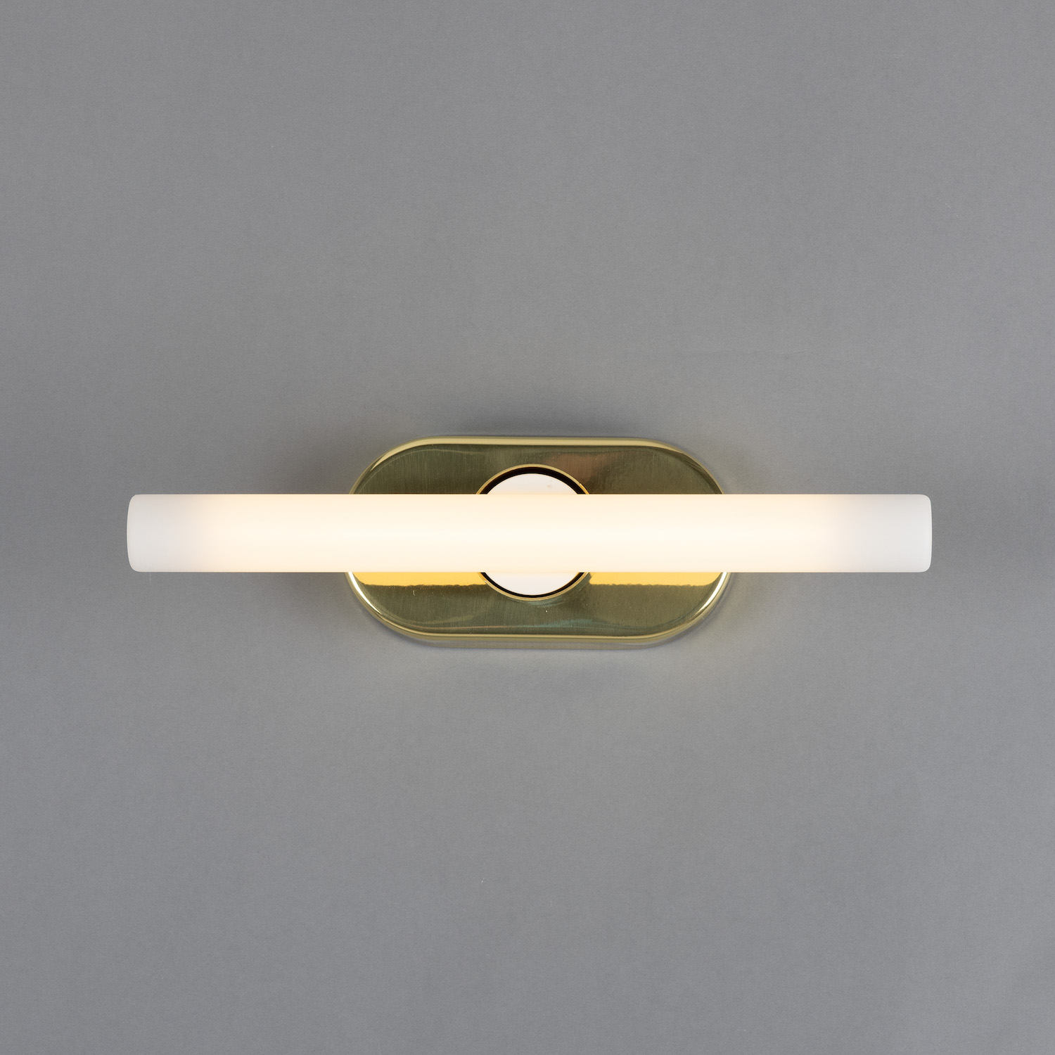 Minimalistische Wand- oder Spiegelleuchte aus Messing: Messing poliert, Modell 1