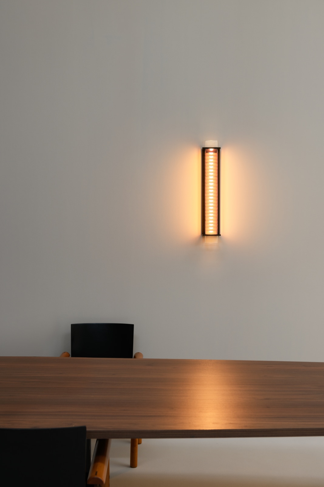 Röhren-Wandleuchte mit Lamellenblende QUADRATUBE W4, Bild 6 Röhren-Wandleuchte mit Lamellenblende QUADRATUBE W4, Bild 6