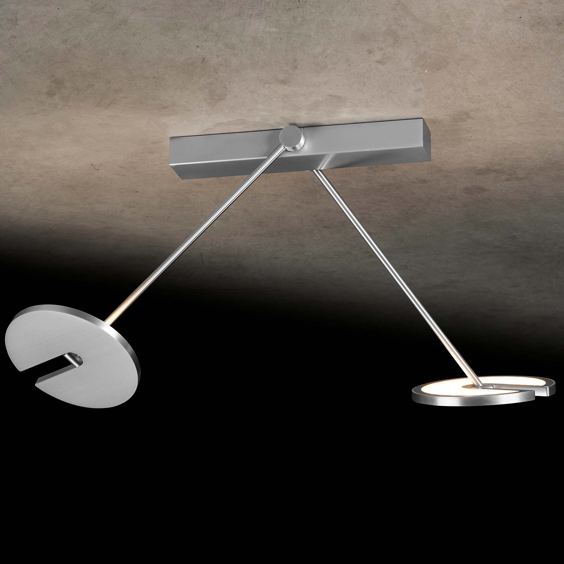 Zweiarmige Gelenk-Deckenleuchte JANUS K mit High-End LED-Technik Zweiarmige Gelenk-Deckenleuchte JANUS K mit High-End LED-Technik