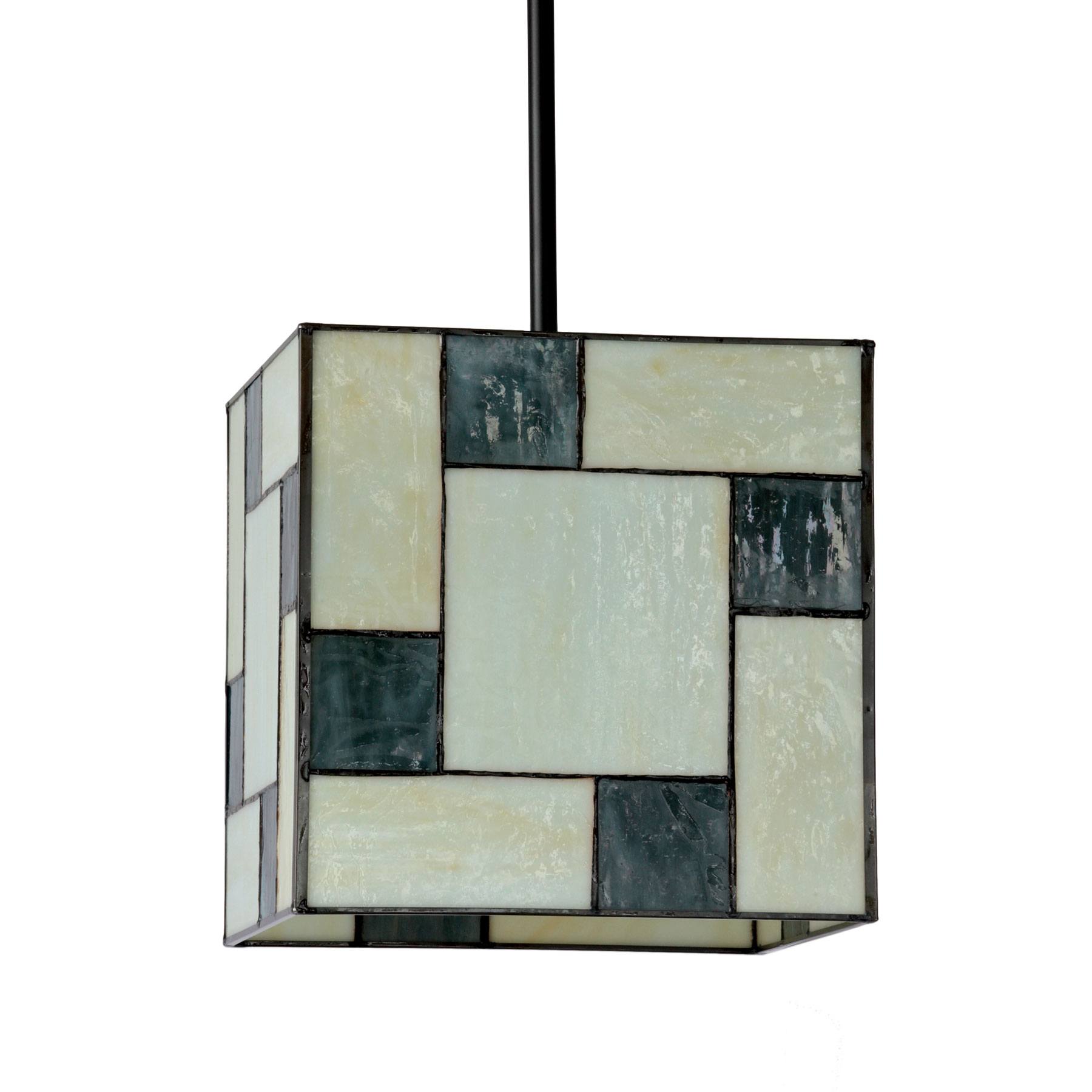 Würfel-Pendelleuche aus Tiffany-Glasscheiben Würfel-Pendelleuche aus Tiffany-Glasscheiben
