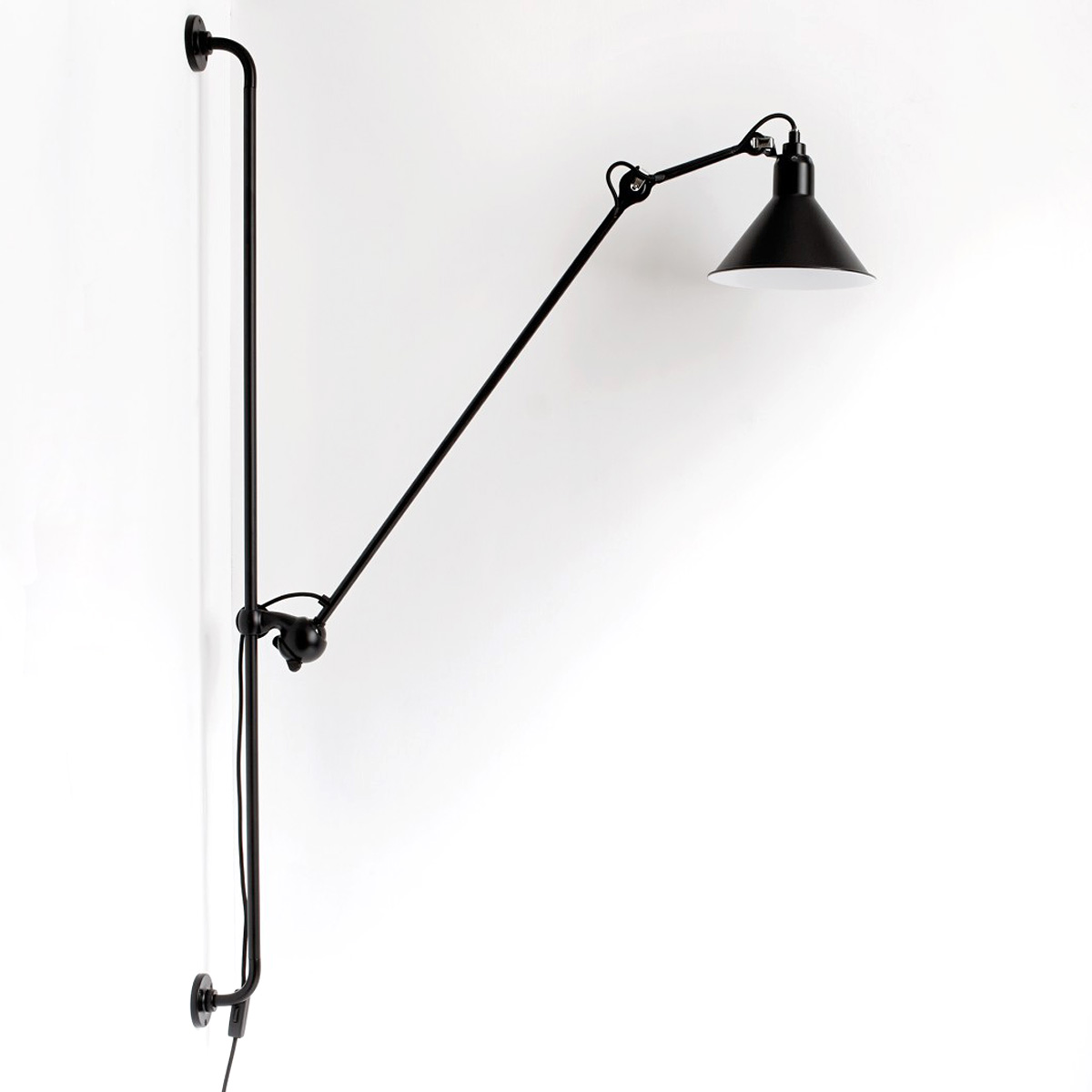 Joint arm wall light N ° 214 with wall rail