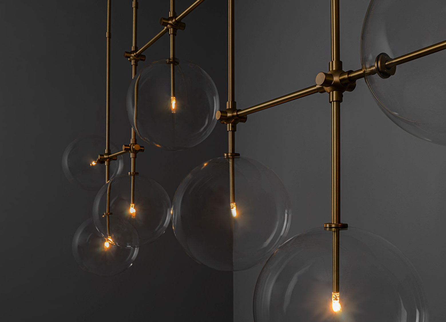 Zeitgenössischer Deckenleuchter mit sieben Glaskugeln, Bild 5 Zeitgenössischer Deckenleuchter mit sieben Glaskugeln, Bild 5