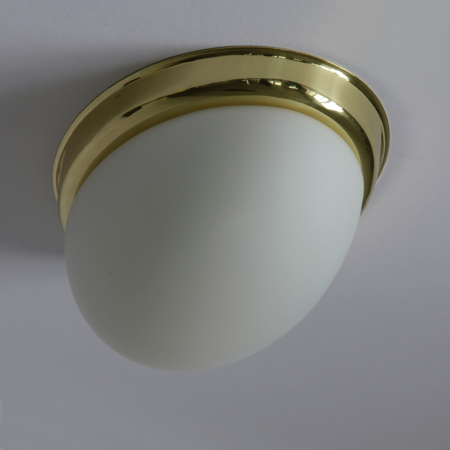 Bild 3: Größe S, Länge 27 cm, mit Messing-Zierblende Ovale Glas-Deckenleuchte ALVA mit Zierblende: Größe S, Länge 27 cm, mit Messing-Zierblende