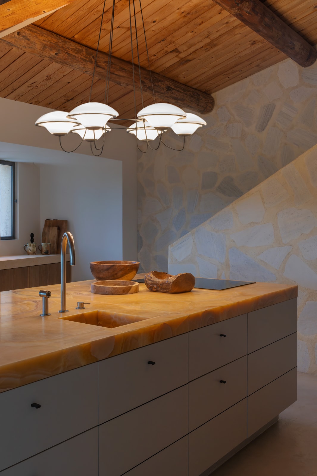 Retro-Futuristischer UFO-Design-Kronleuchter IN THE AIR 6, Bild 7 Retro-Futuristischer UFO-Design-Kronleuchter IN THE AIR 6, Bild 7