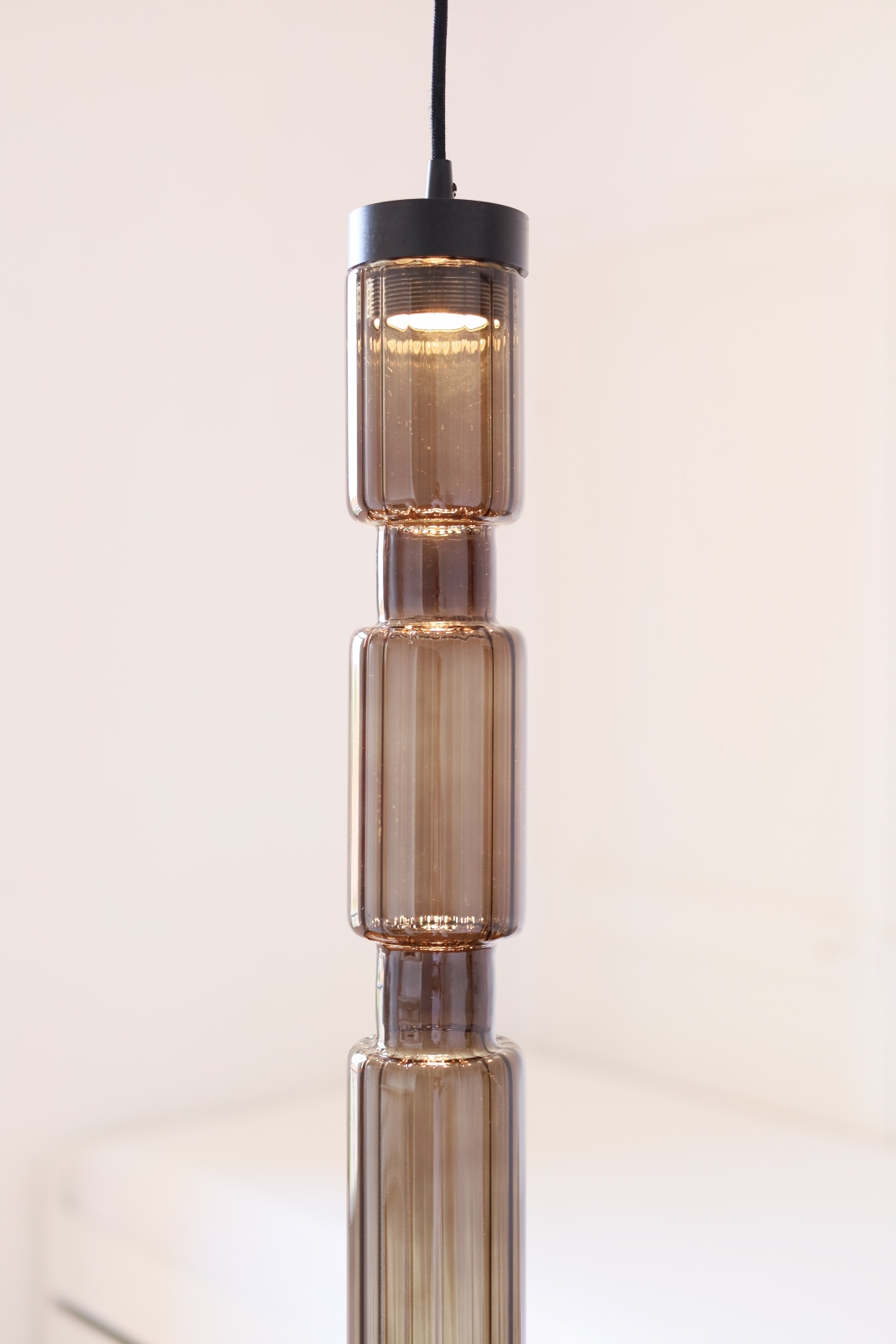 Schmale Glasröhren-Leuchte SAGANO, vier Größen, Bild 4 Schmale Glasröhren-Leuchte SAGANO, vier Größen, Bild 4