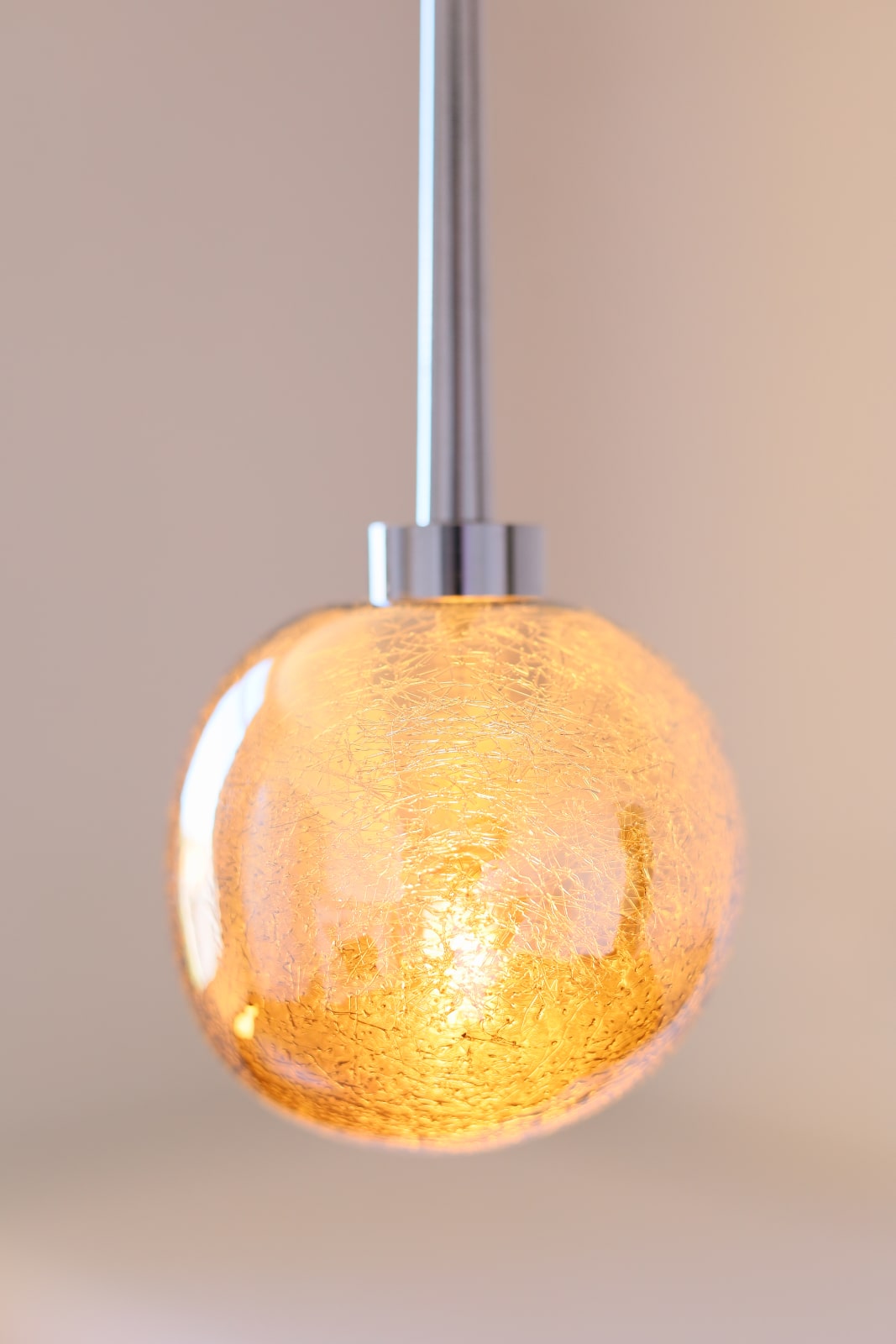 Glänzendes Silber oder Gold: Glas-Hängeleuchte GALET in drei Größen, Fig. 7 Glänzendes Silber oder Gold: Glas-Hängeleuchte GALET in drei Größen, Fig. 7