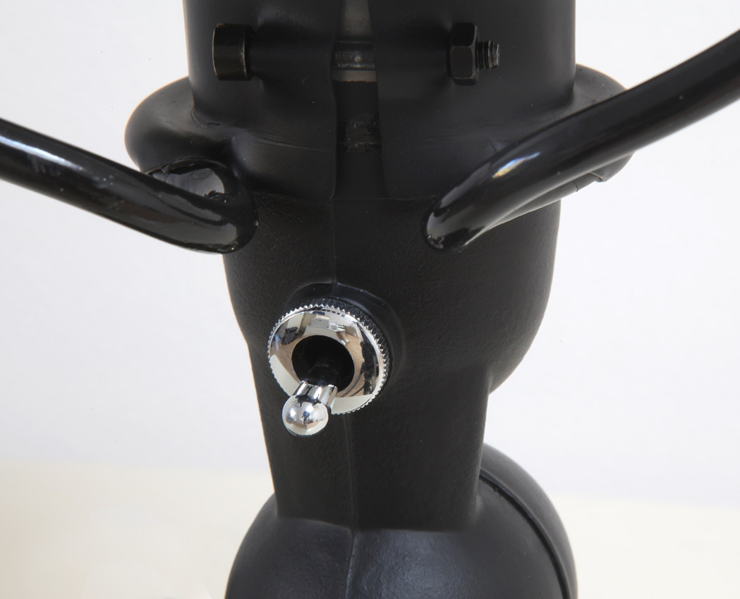 Exklusive Jieldé-Tischleuchte mit gebogenem Arm C6000, Bild 9 Exklusive Jieldé-Tischleuchte mit gebogenem Arm C6000, Bild 9