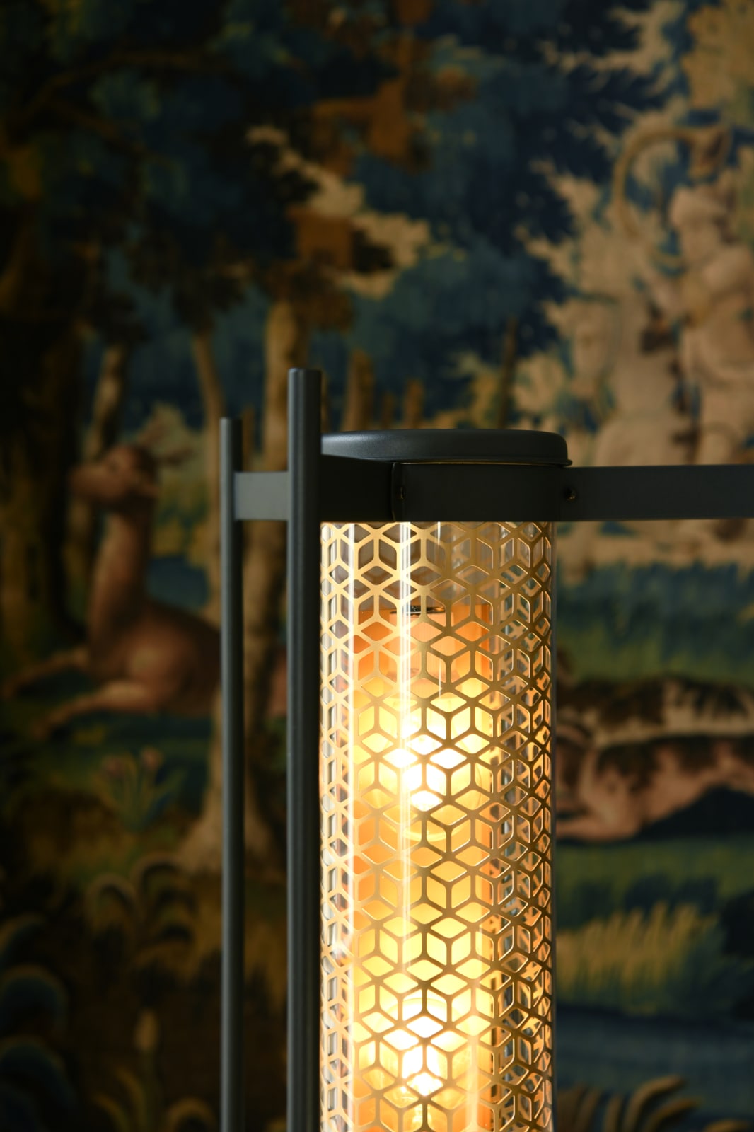 VENDÔME FLOOR Design Floor Light with Golden Perforated Grid, Fig. 5 VENDÔME FLOOR Design Floor Light with Golden Perforated Grid, Fig. 5