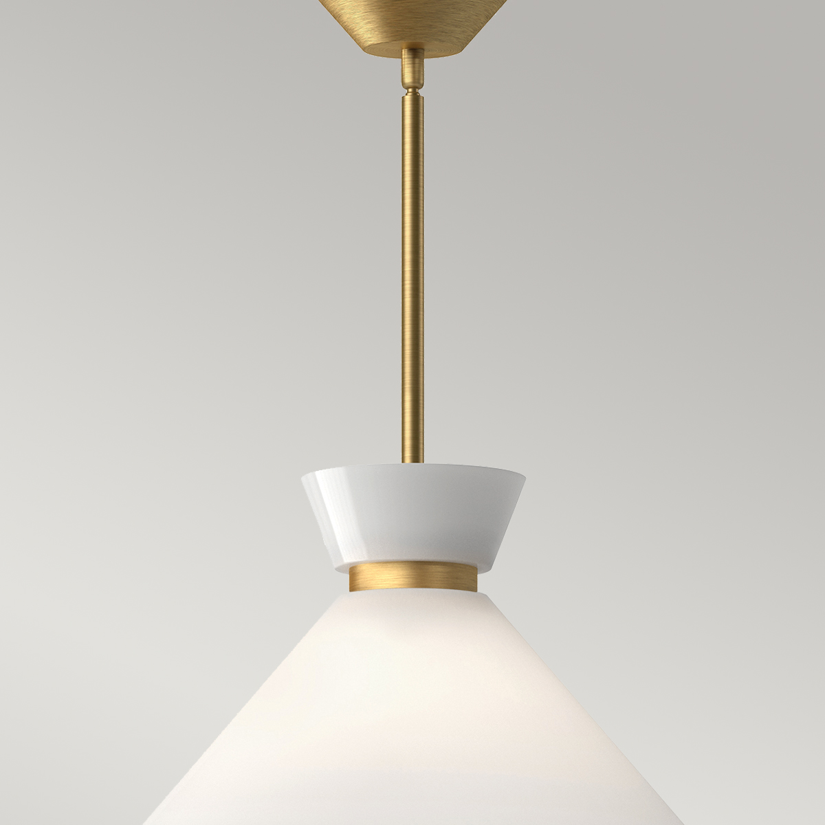 Messingfarbene Mid-Century-Hängeleuchte mit Opalglas, Ø 36 cm, Bild 5 Messingfarbene Mid-Century-Hängeleuchte mit Opalglas, Ø 36 cm, Bild 5