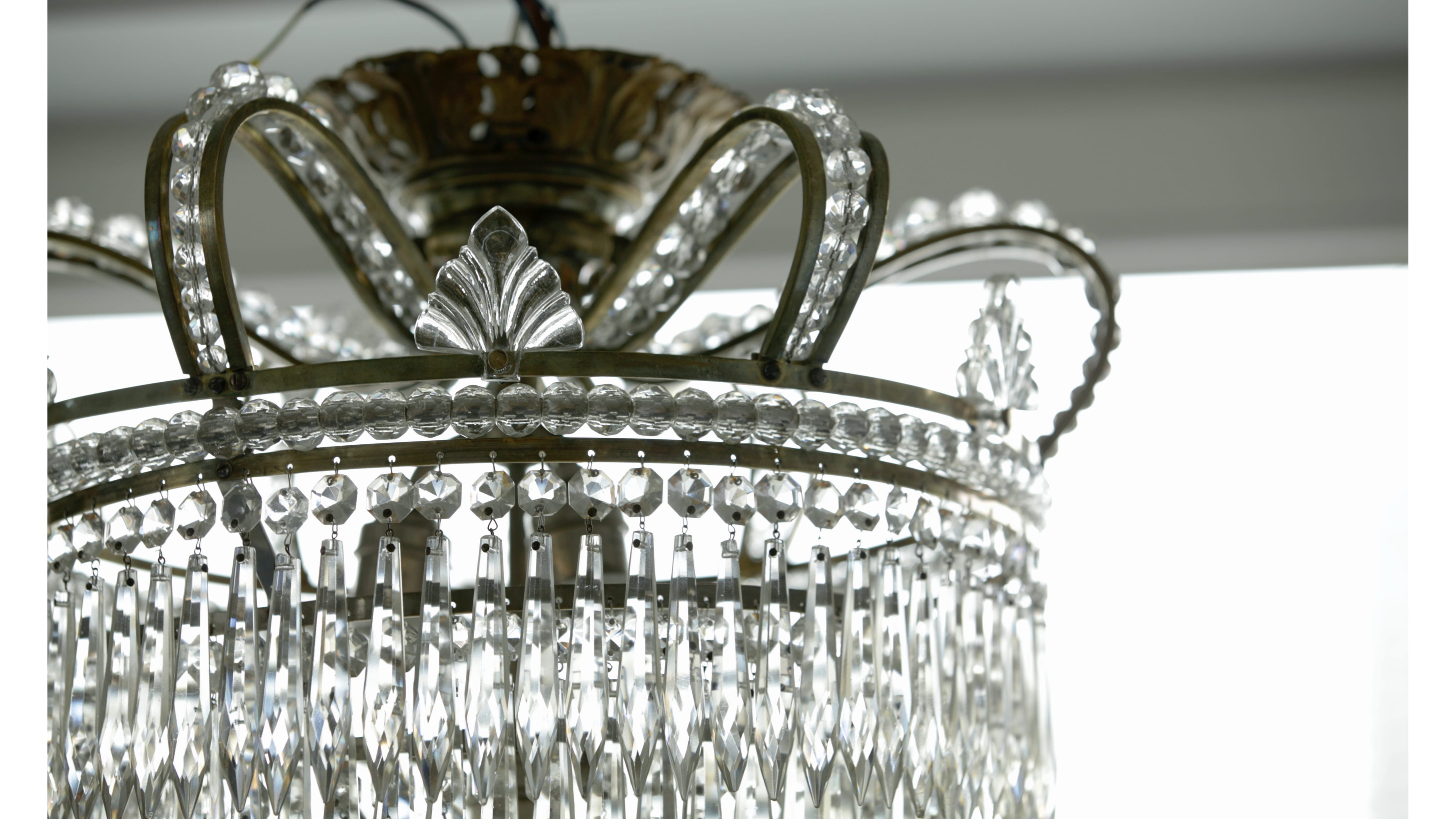 Chandelier with cut crystal hanging, around 1900 - SOLD, Fig. 6 Chandelier with cut crystal hanging, around 1900 - SOLD, Fig. 6