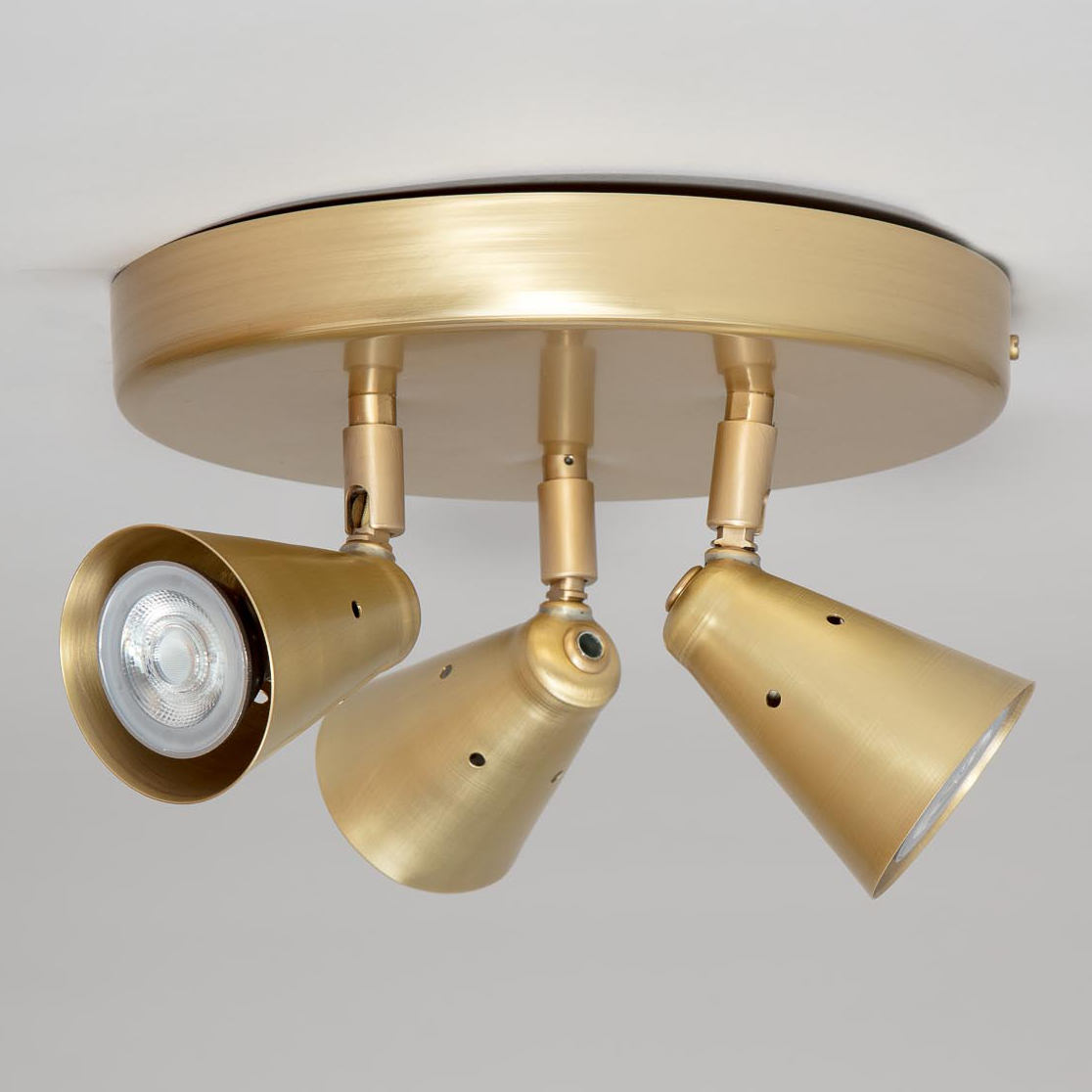 Bild 3: Messing satiniert Kleiner Dreifach-Deckenstrahler aus Frankreich ROTISSE: Messing satiniert