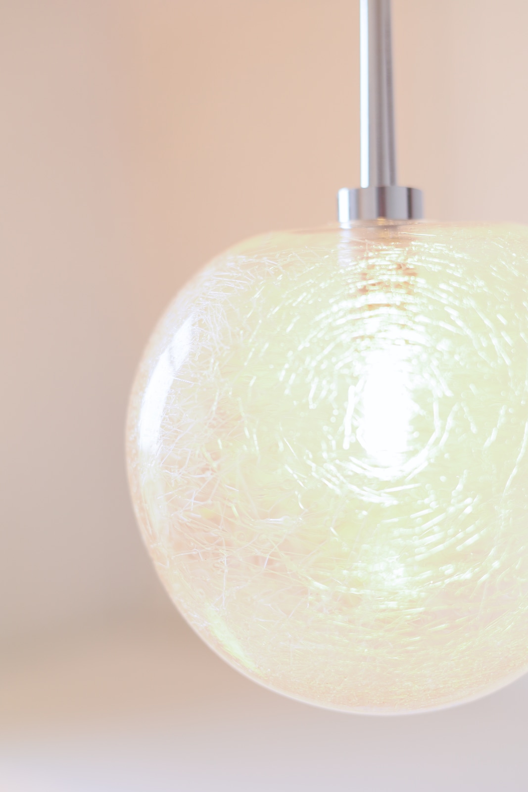 Ideal zur Aufhängung in Gruppen: Zierliche Glas-Hängeleuchte GALET, Fig. 2 Ideal zur Aufhängung in Gruppen: Zierliche Glas-Hängeleuchte GALET, Fig. 2