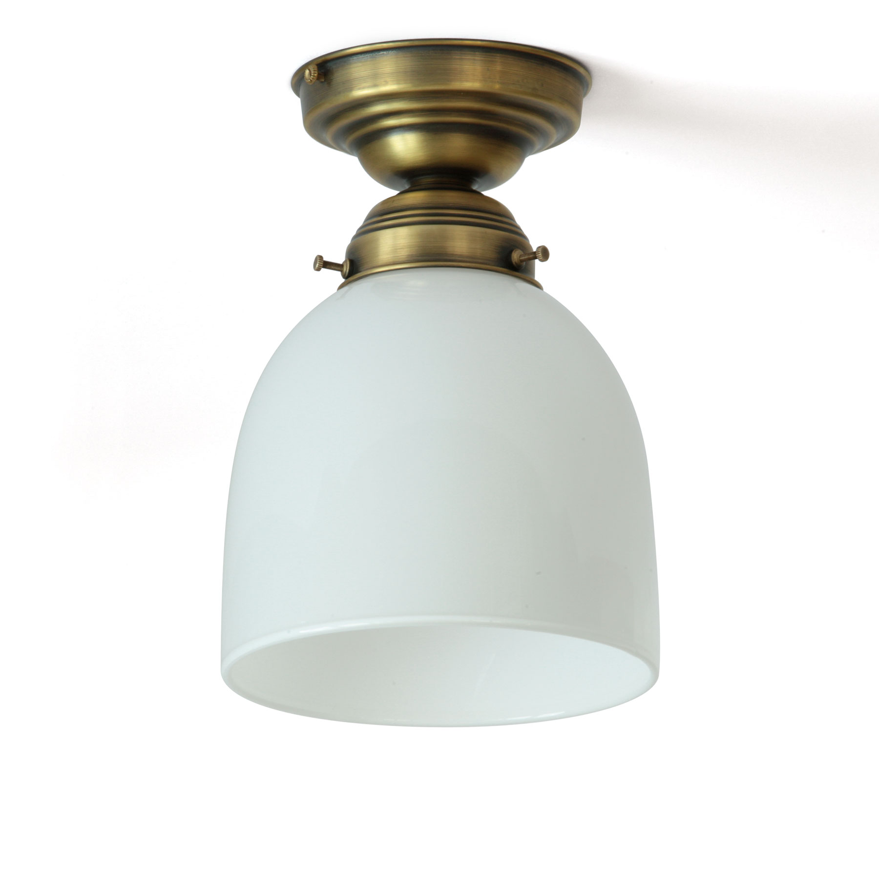 Kleine Deckenleuchte mit Opalglas-Becher, Ø 15 cm Kleine Deckenleuchte mit Opalglas-Becher, Ø 15 cm