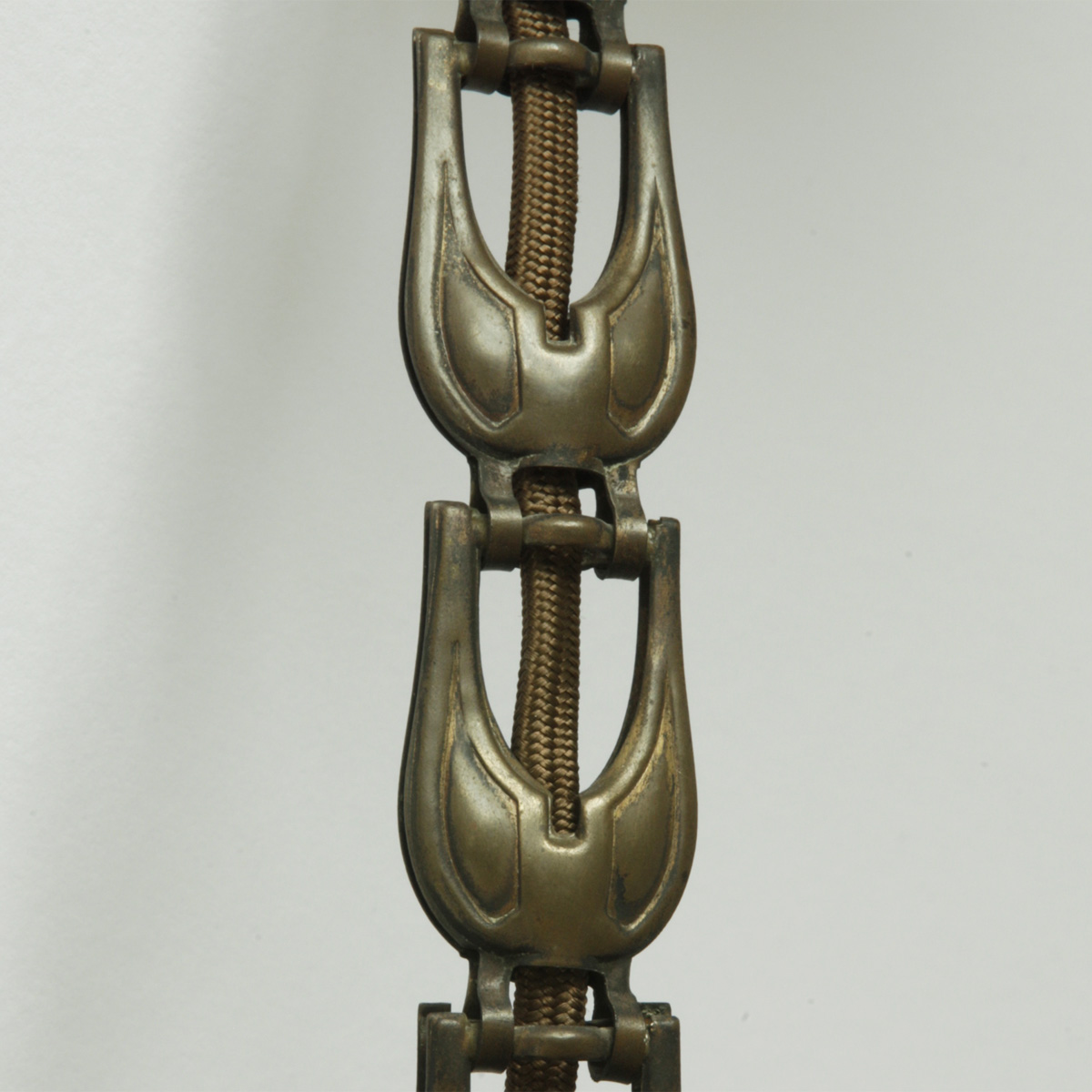 Fig. 3: Messing-Gliederkette Antique Art Nouveau Pendant Lamp, Germany, ca. 1910 – SOLD: Messing-Gliederkette