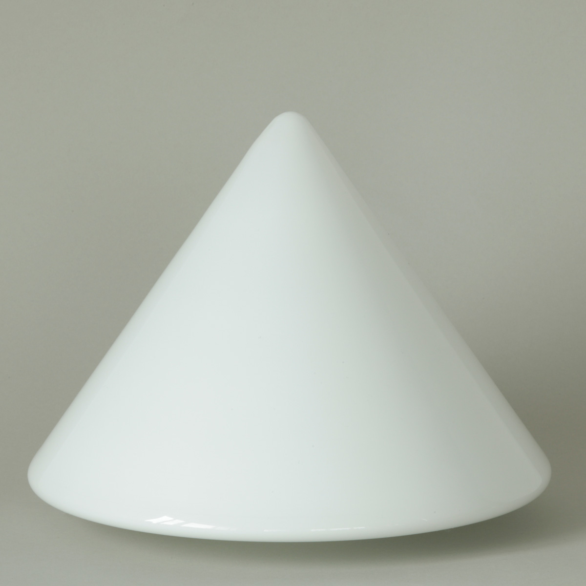 Bild 5: Art déco-Glas Deckenlampe mit Spitzkegel-Opalglas Ø 30 cm: Art déco-Glas