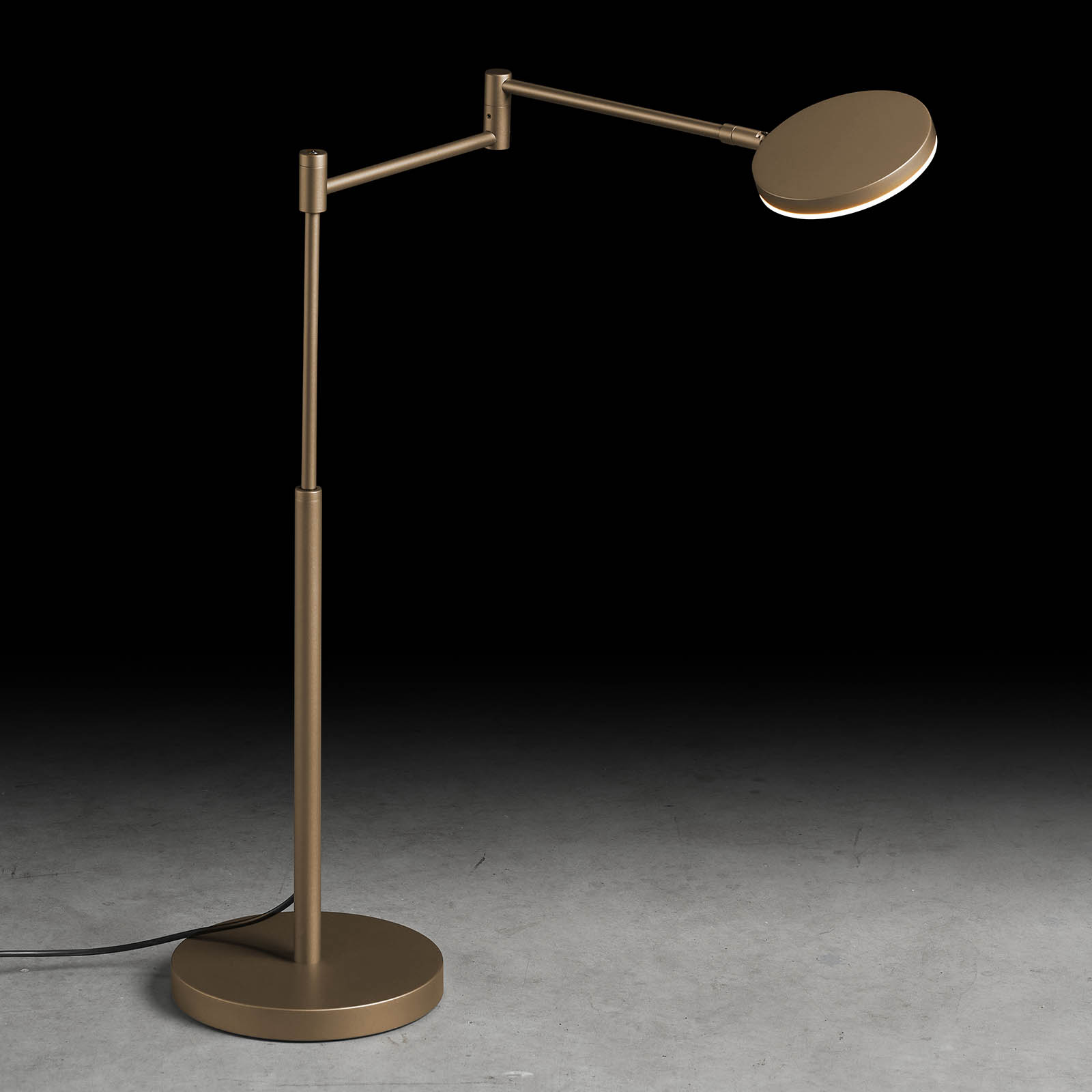 Bild 8: Die Oberfläche Bronze Gelenk-Tischleuchte PLANO T mit farbechter LED und Dimmer: Die Oberfläche Bronze