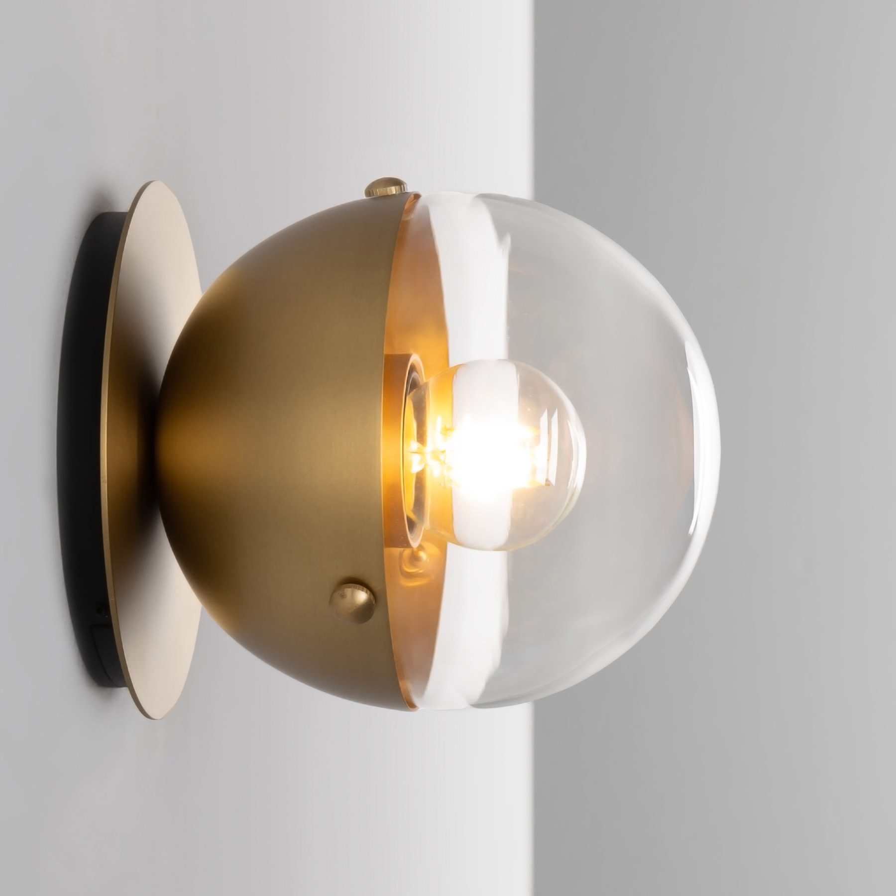 Simple Spherical Wall Light MOLECULE 1 With Hemispherical Glass