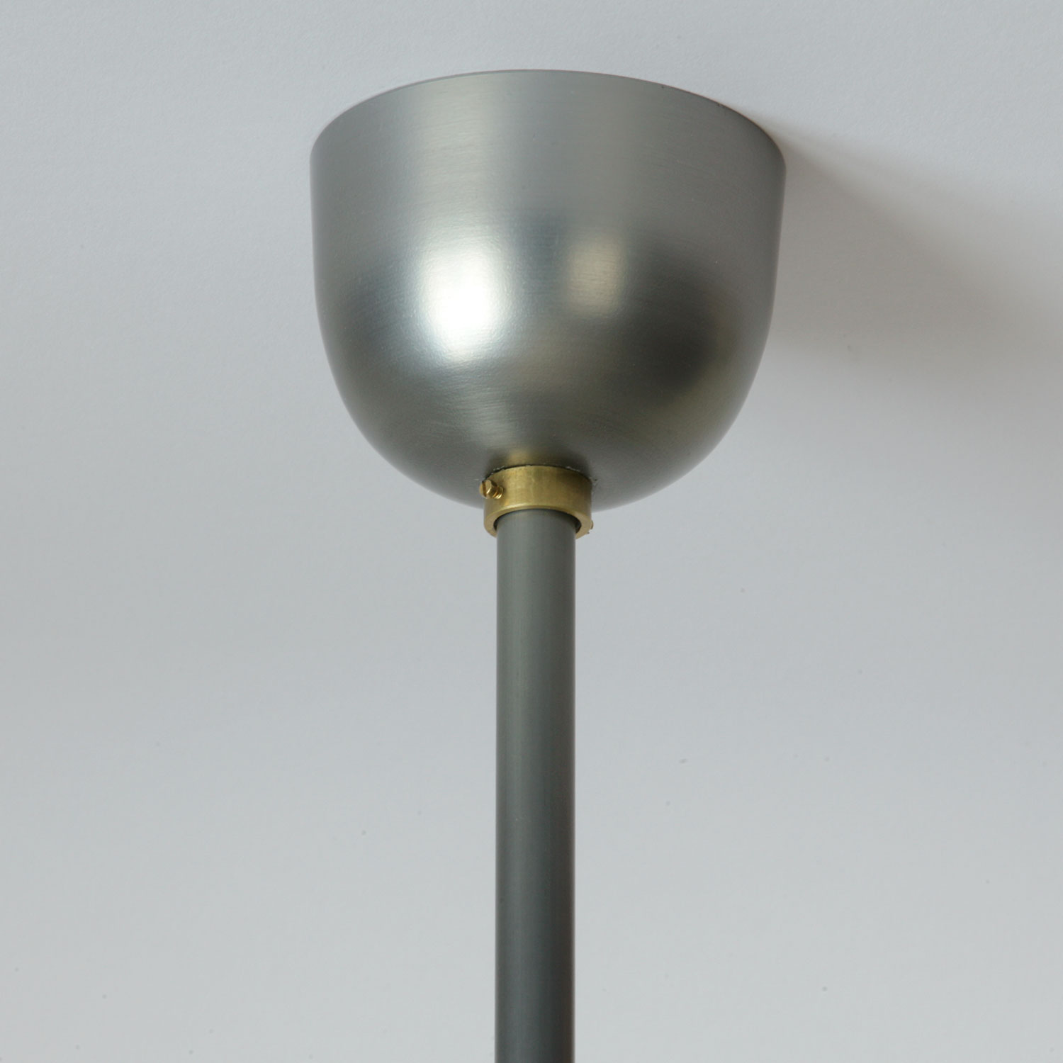 Kugel-Hängelampe bis 40 cm MÜNCHEN: Inklusive entsprechendem Halbkugelbaldachin (Ø 100 mm), hier in Stahl/Klarlack matt