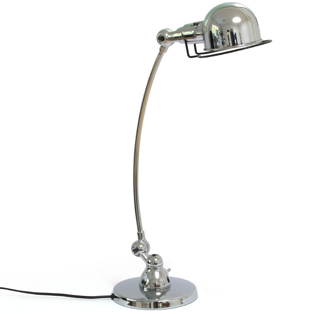 Bild 1: Die Jieldé SIGNAL SIC400: eine exklusive und funktionale Tischleuchte (hier verchromte Ausführung) Kleine exklusive Tischleuchte mit gebogenem Arm SIC400: Die Jieldé SIGNAL SIC400: eine exklusive und funktionale Tischleuchte (hier verchromte Ausführung)