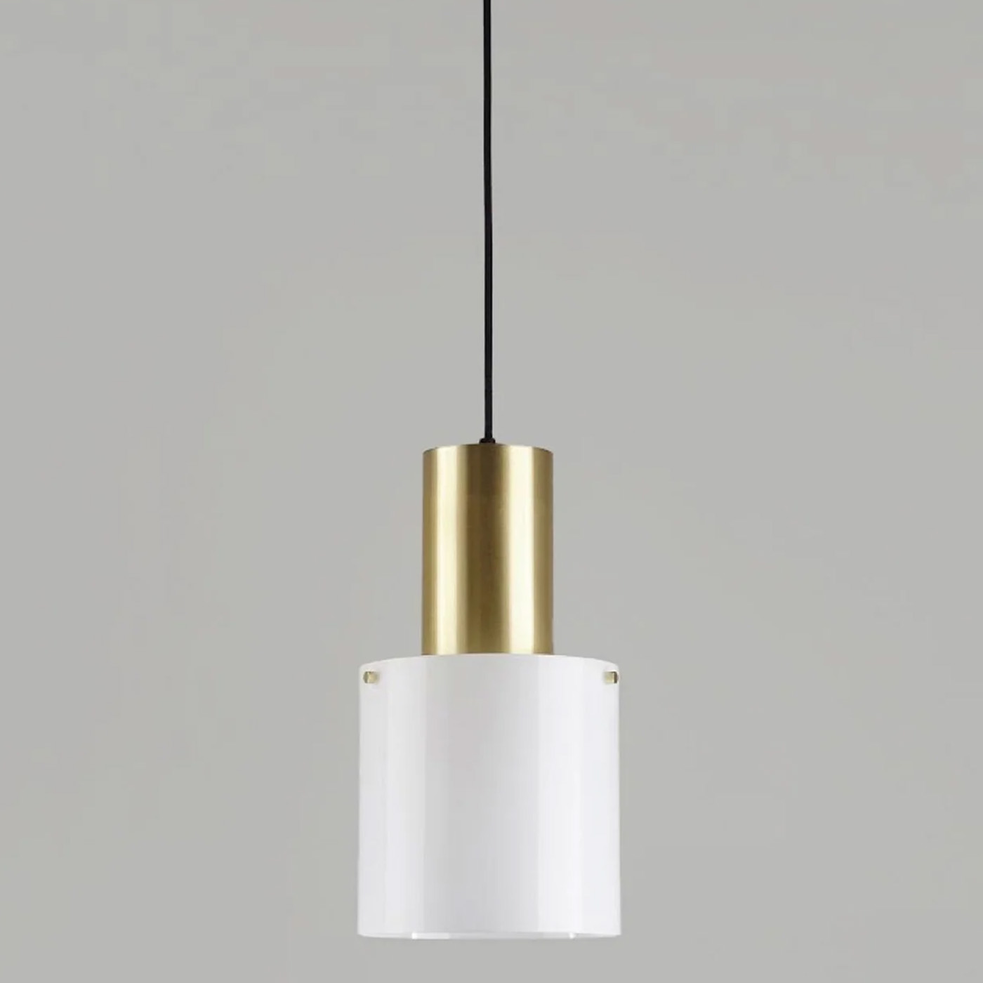 Brass or copper glass-cylinder pendant lamp WALTER: Das kleine Modell mit Messing und opalem Glas
