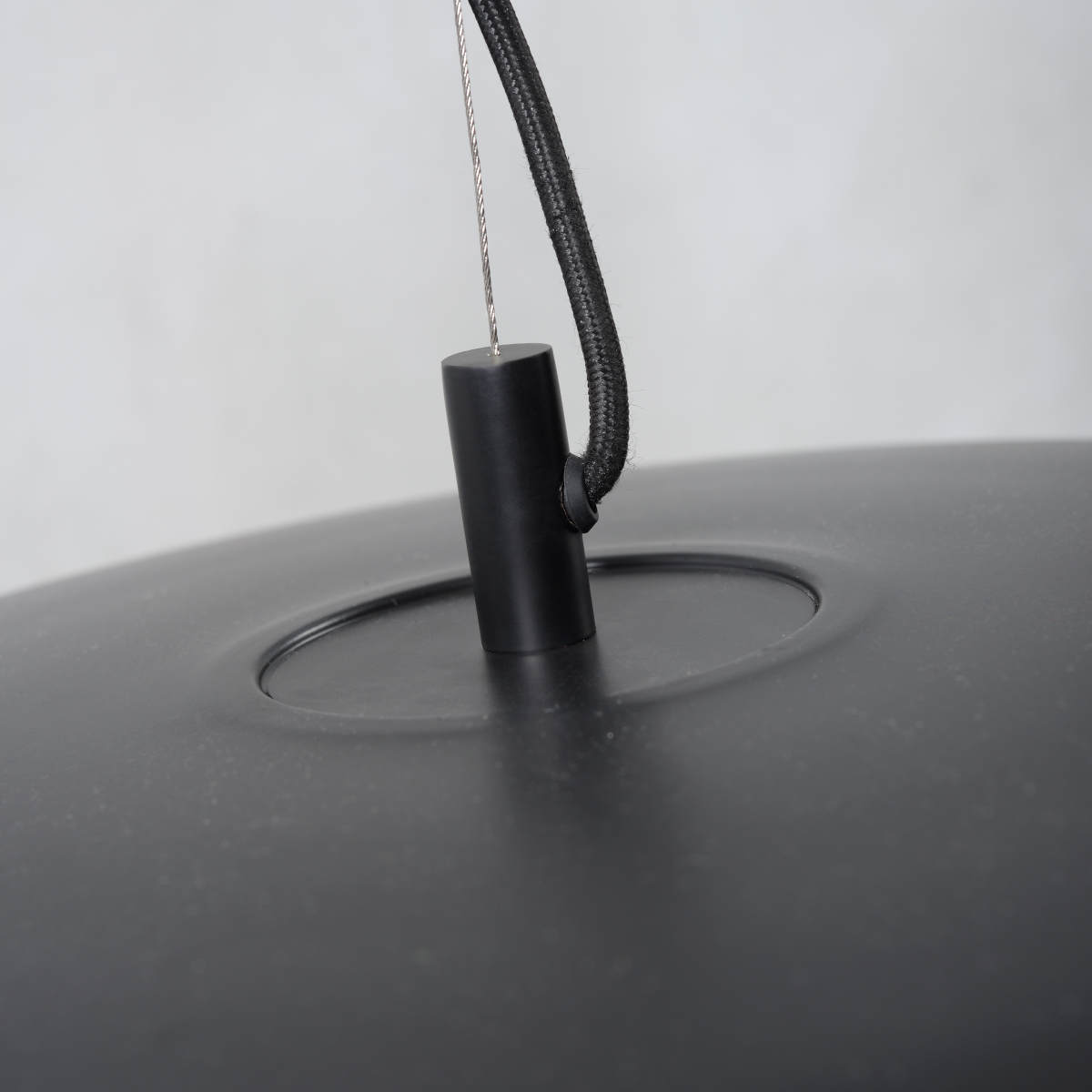 Moderne Esstisch-Hängeleuchte am Stahlseil, Ø 48 cm, Bild 5