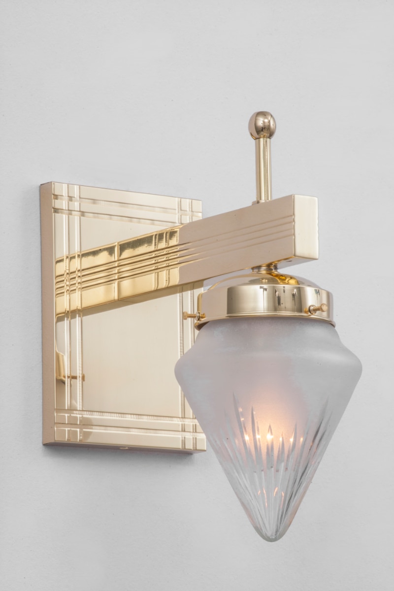 Bild 7: Modell in poliertem Messing Art Déco-Wandleuchte mit Spitzkegelglas NEW YORK I: Modell in poliertem Messing