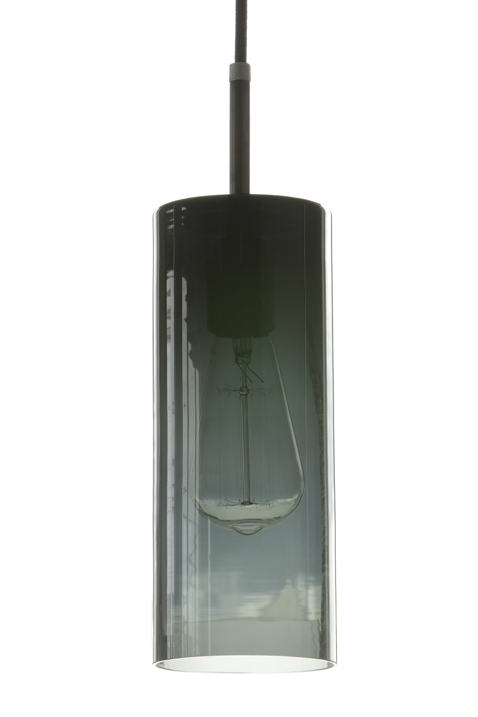 Pendelleuchten mit dunklem Rauchglas-Zylinder BROMPTON: Die Rauchglas-Lampe im Gegenlicht: das Glas wird nach oben hin dunkler