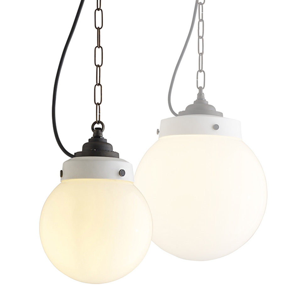 Extraordinary ball pendant lamp with ceramic and cast brass