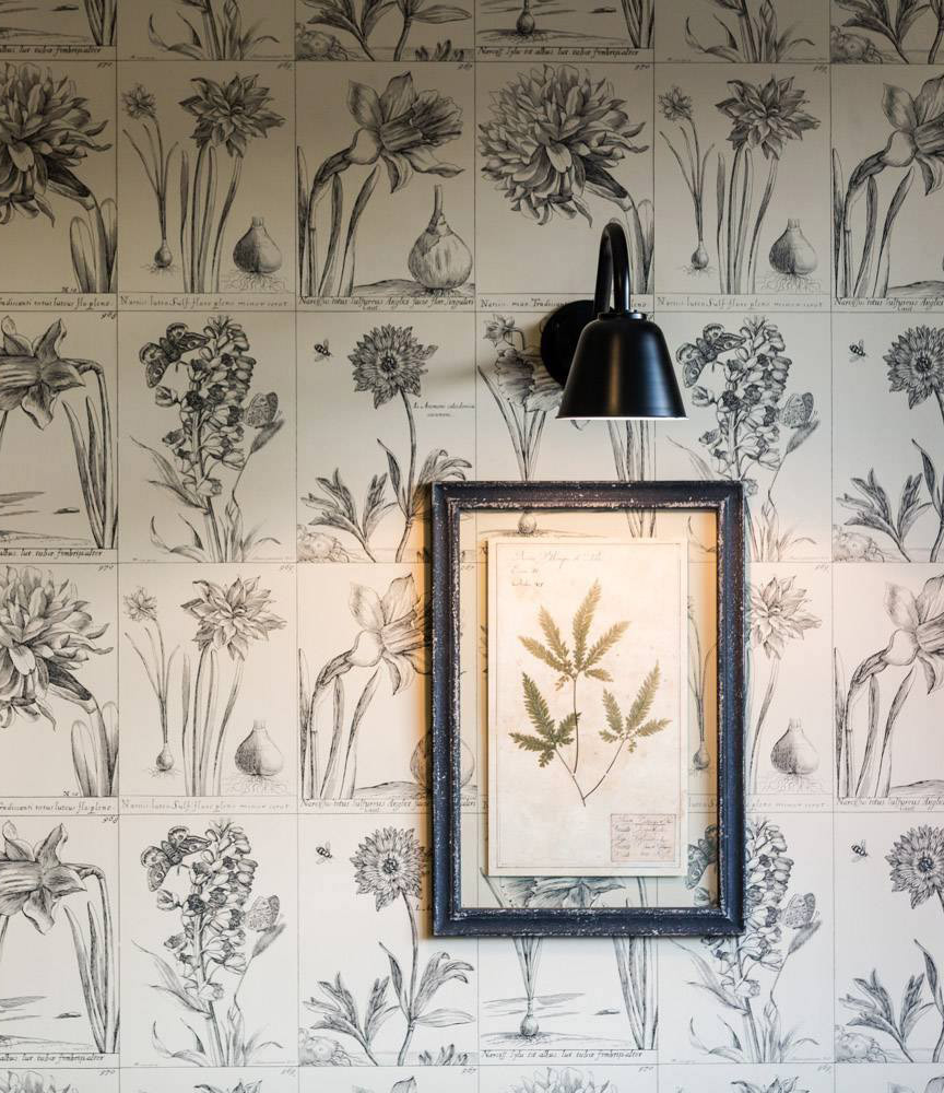 Bild 6: Kleine, zeitlose Wandlampe z.B. zur Bilder-Beleuchtung Kleine, zeitlose Wandleuchte BELL in acht Farben: Kleine, zeitlose Wandlampe z.B. zur Bilder-Beleuchtung