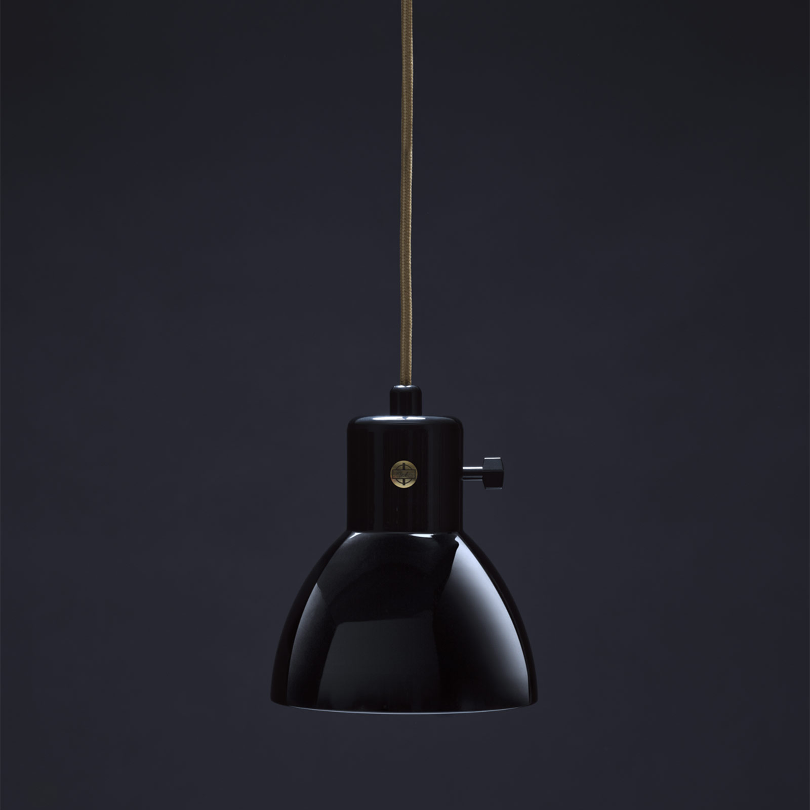 Small Bauhaus Design Pendant Light Kandem Model 564, Fig. 3 Small Bauhaus Design Pendant Light Kandem Model 564, Fig. 3